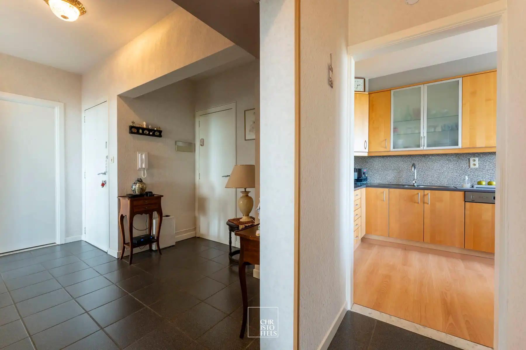2-slaapkamer appartement op toplocatie nabij Maastricht! foto 8