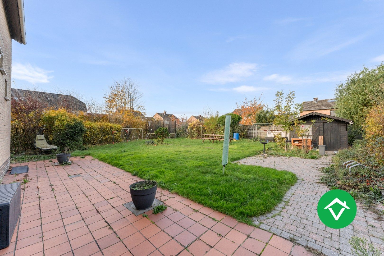 Instapklare vrijstaande woning met zonnige tuin in rustige woonwijk te Eernegem foto 17