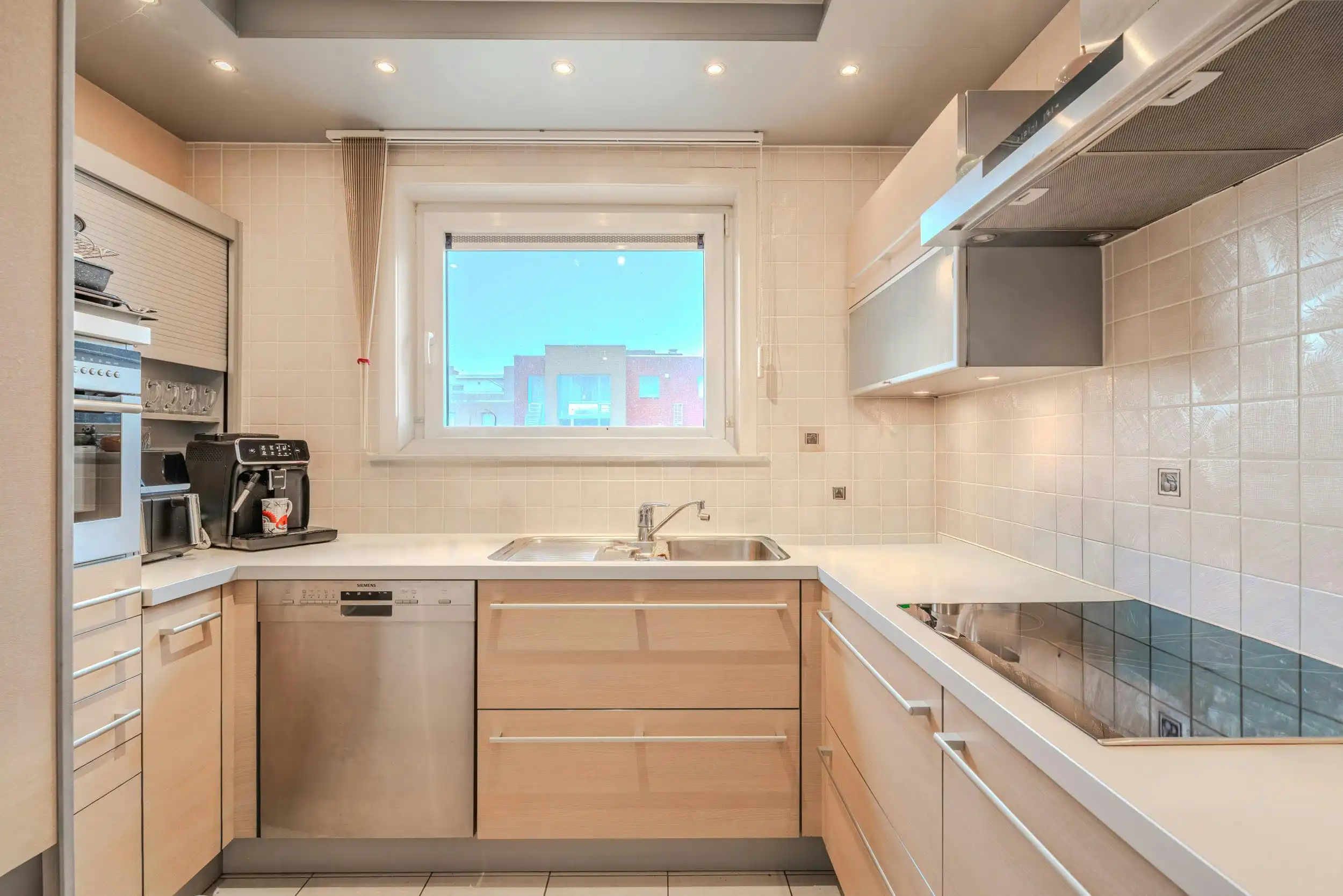 Ruim penthouse appartement met groot terras op toplocatie! foto 7