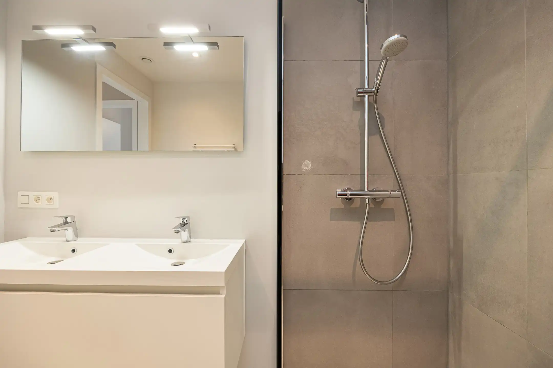 ANTWERPEN - Wonen met uitzicht foto 10