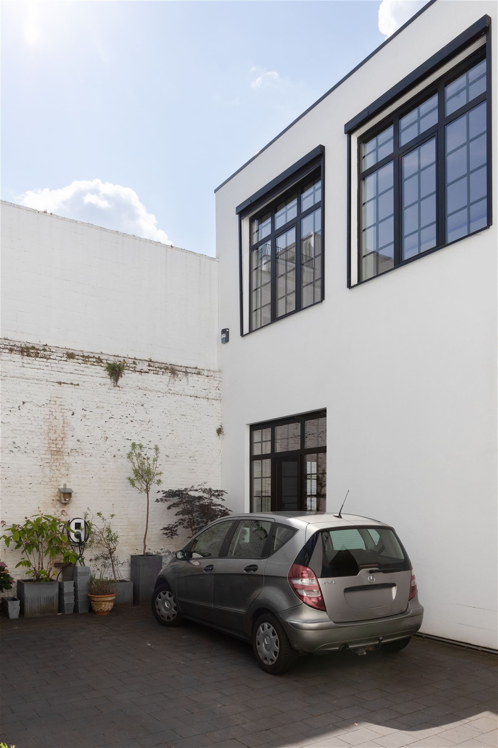 Top notch appartement met tuin en parkeerplaats foto 20