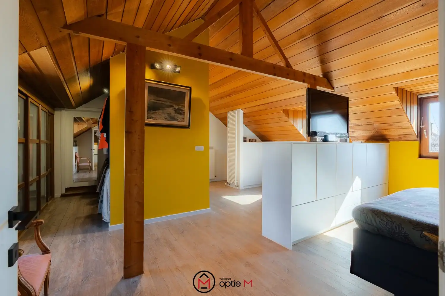 EXCLUSIEVE VIERKANTSHOEVE MET KARAKTER, RUIMTE EN UITZONDERLIJK WOONGEVOEL foto 26