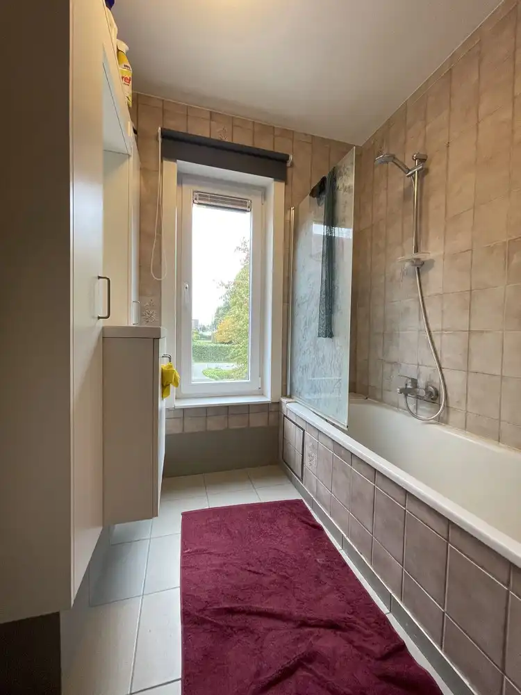 Gelijkvloers appartement met 4 slaapkamers en gemeenschappelijke tuin foto 4