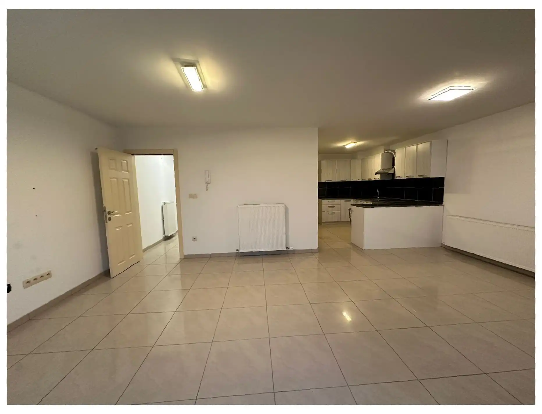 Dakappartement met 2 ruime slaapkamers te Eisden centrum foto 2