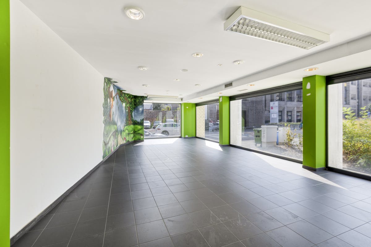 Commerciële ruimte van 428m2 in hartje Hasselt foto 5