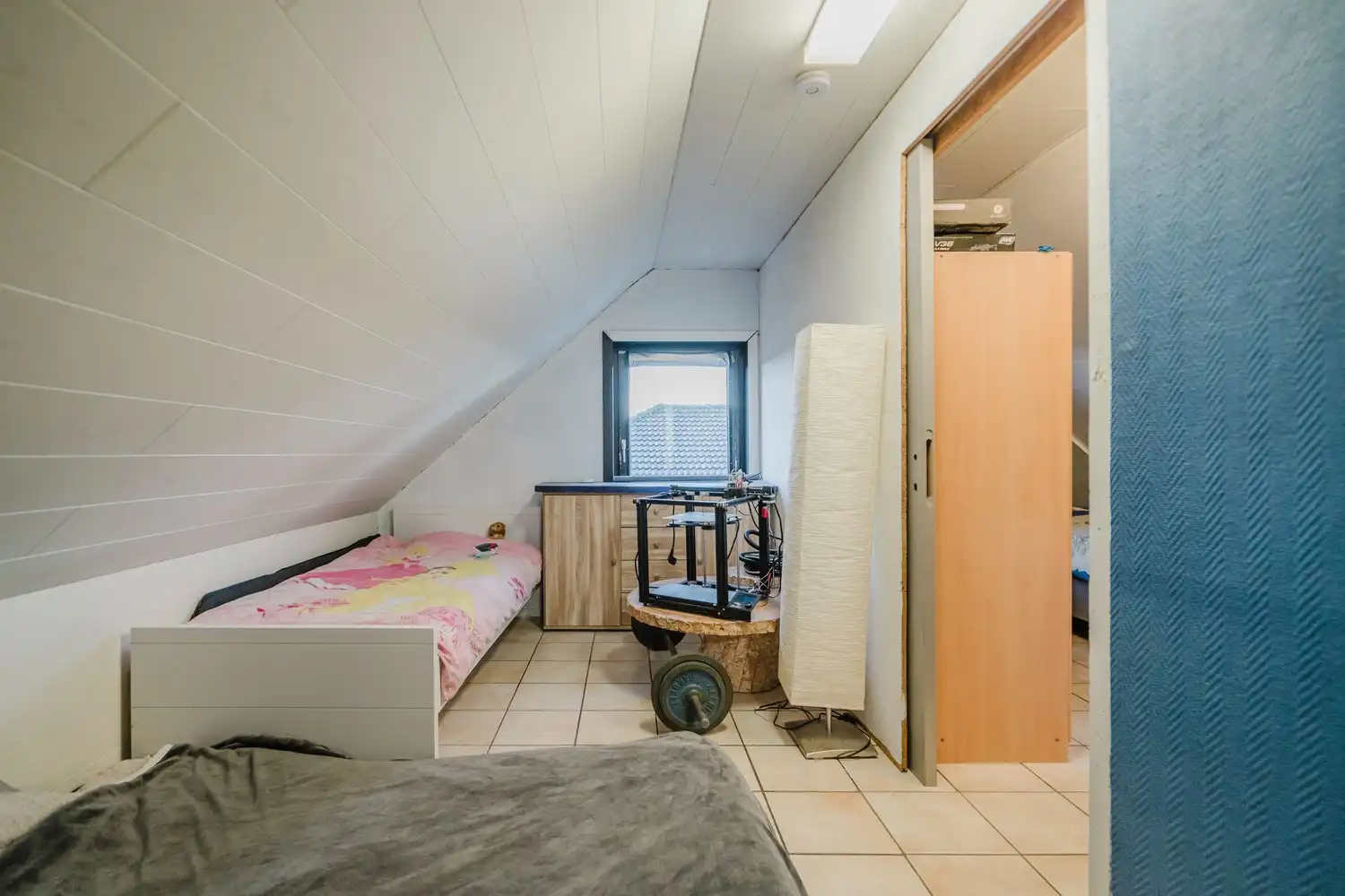 RUIME GEZINSWONING MET TUIN foto 17