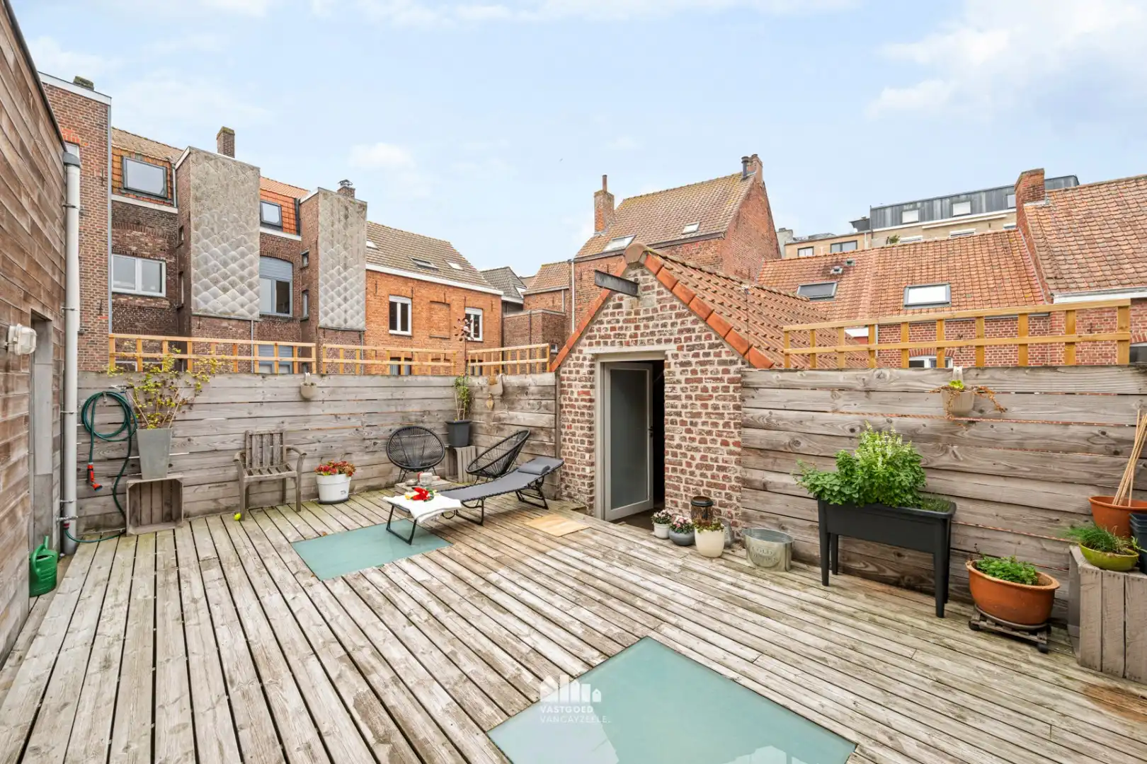 Karaktervolle ruime herenwoning met grote garage in het Ieper centrum. foto 15