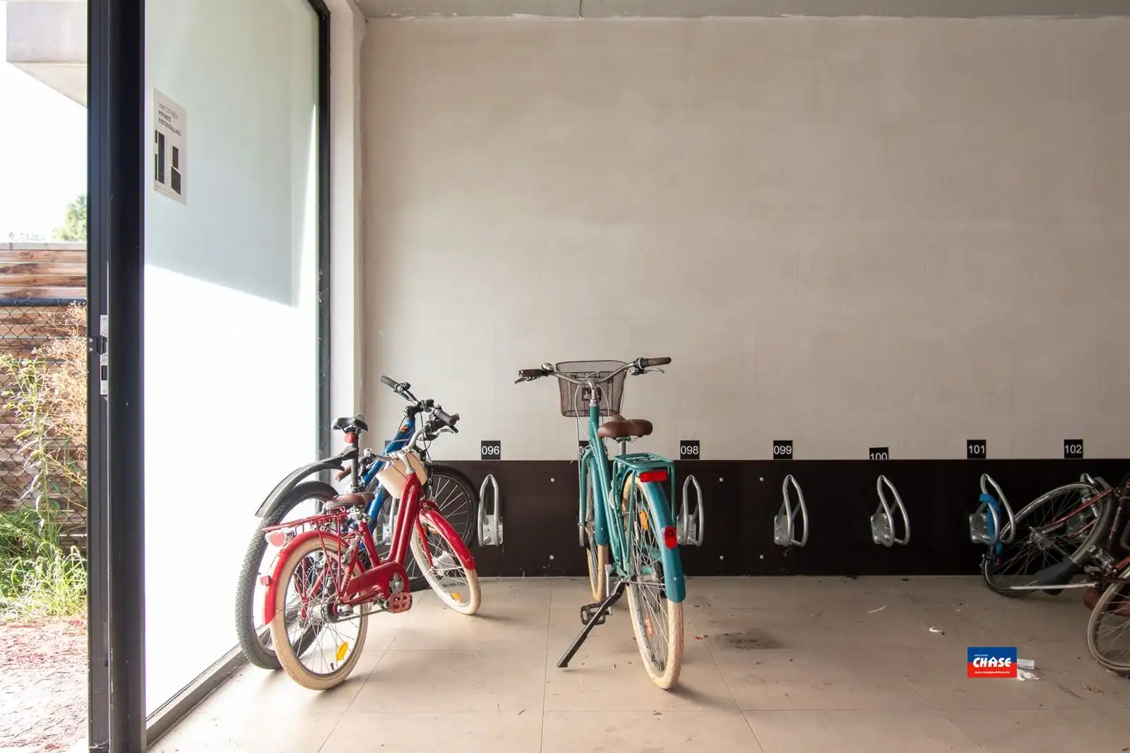 Appartement met 3 slaapkamers, terras en autostaanplaats foto 17