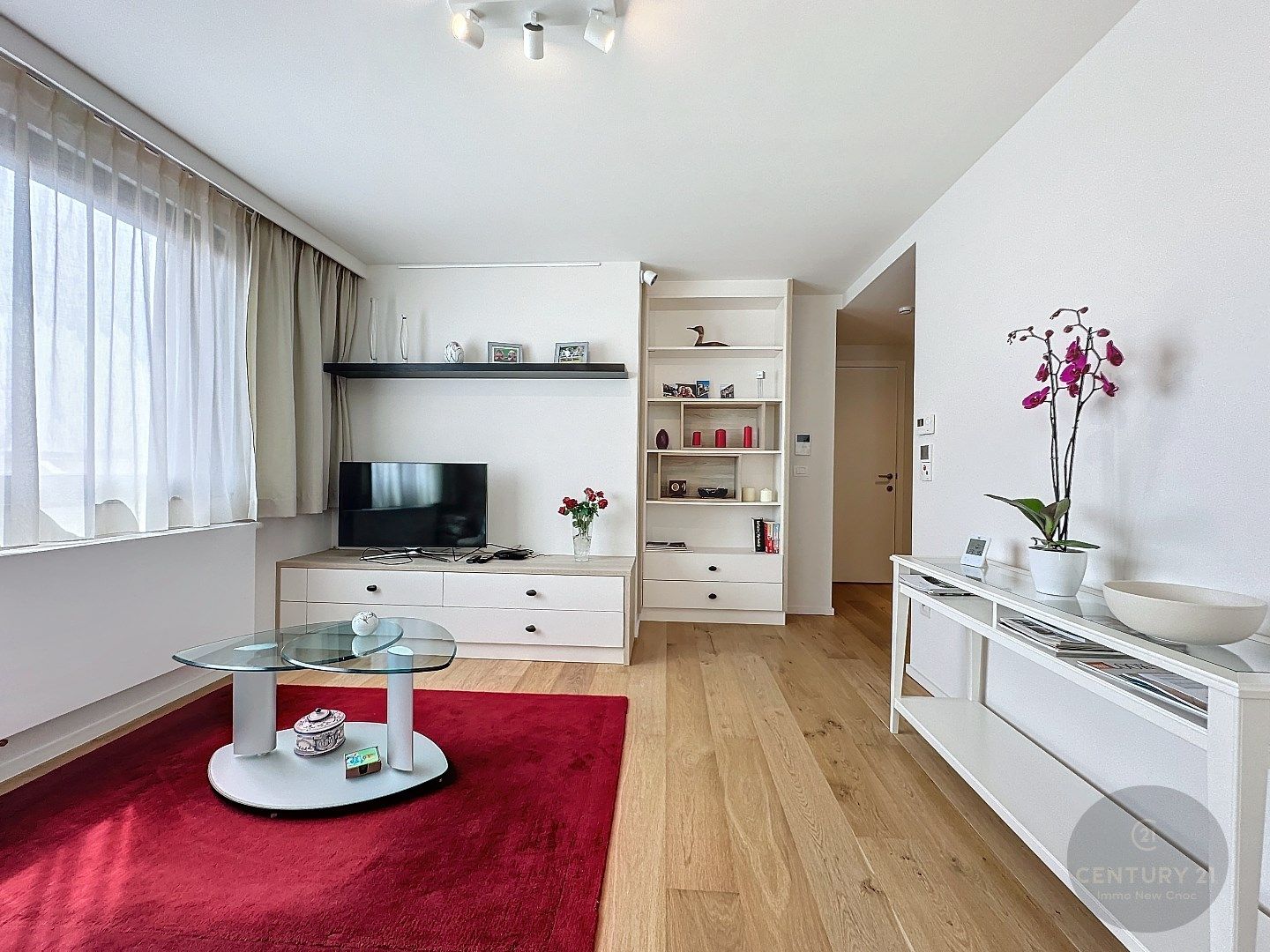 UITERST gezellig en modern assistentie-appartement 2 slaapkamers!  foto {{pictureIndex}}