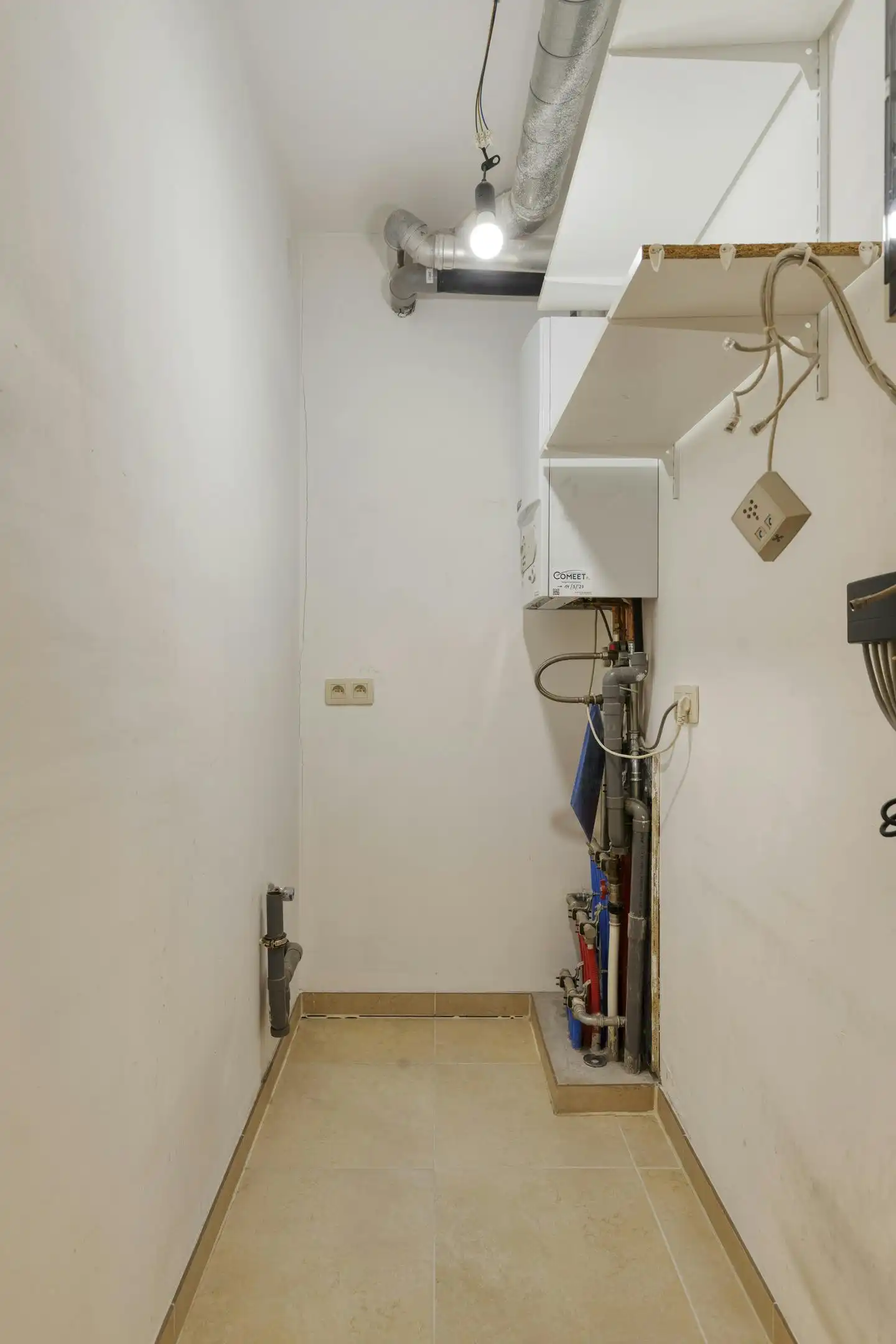 Appartement met 2 slaapkamers, terras en garage te koop in Edegem foto 11