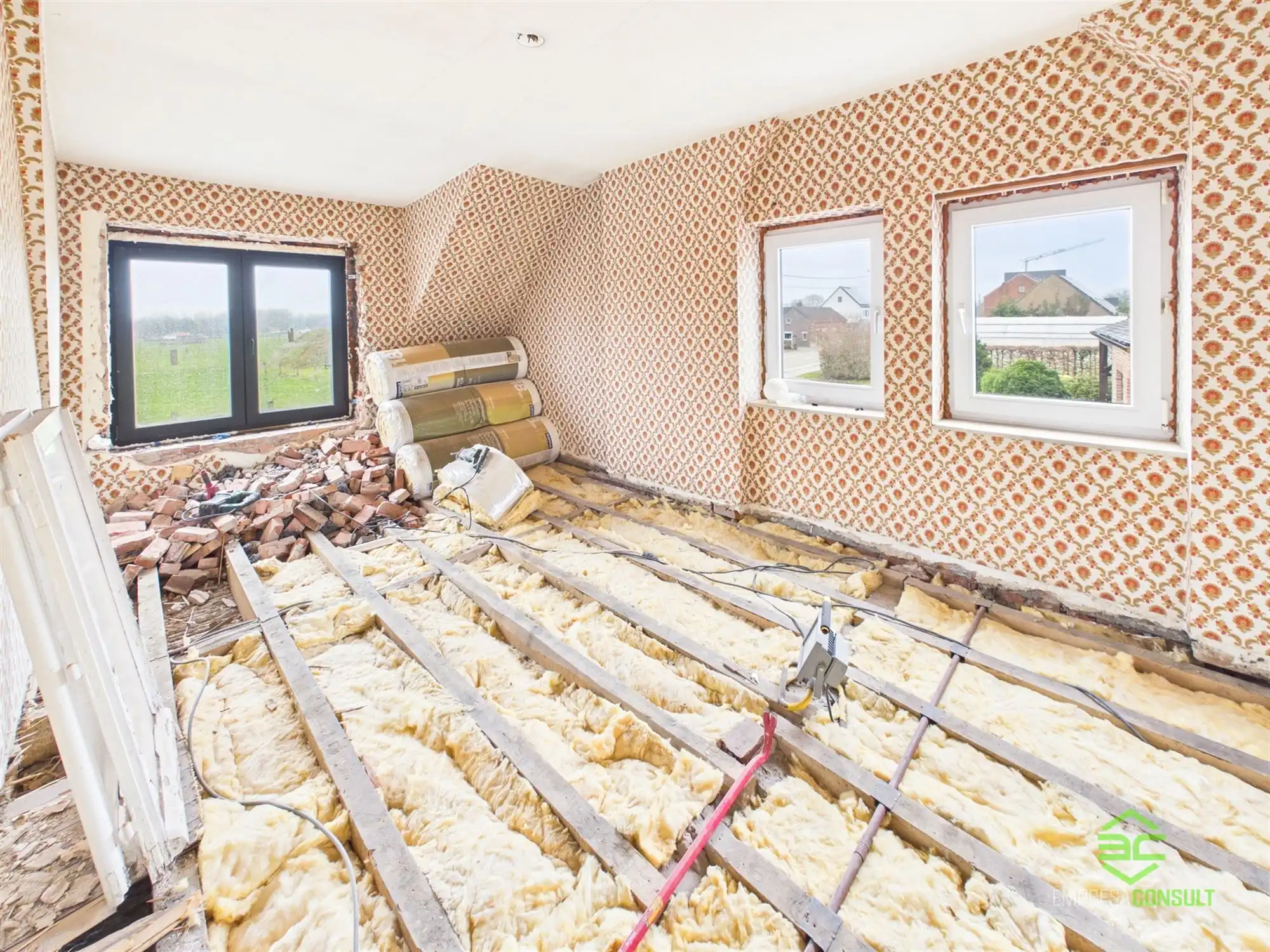 Deels gerenoveerde gezinswoning met 4 slpk op 8a84ca! foto 13