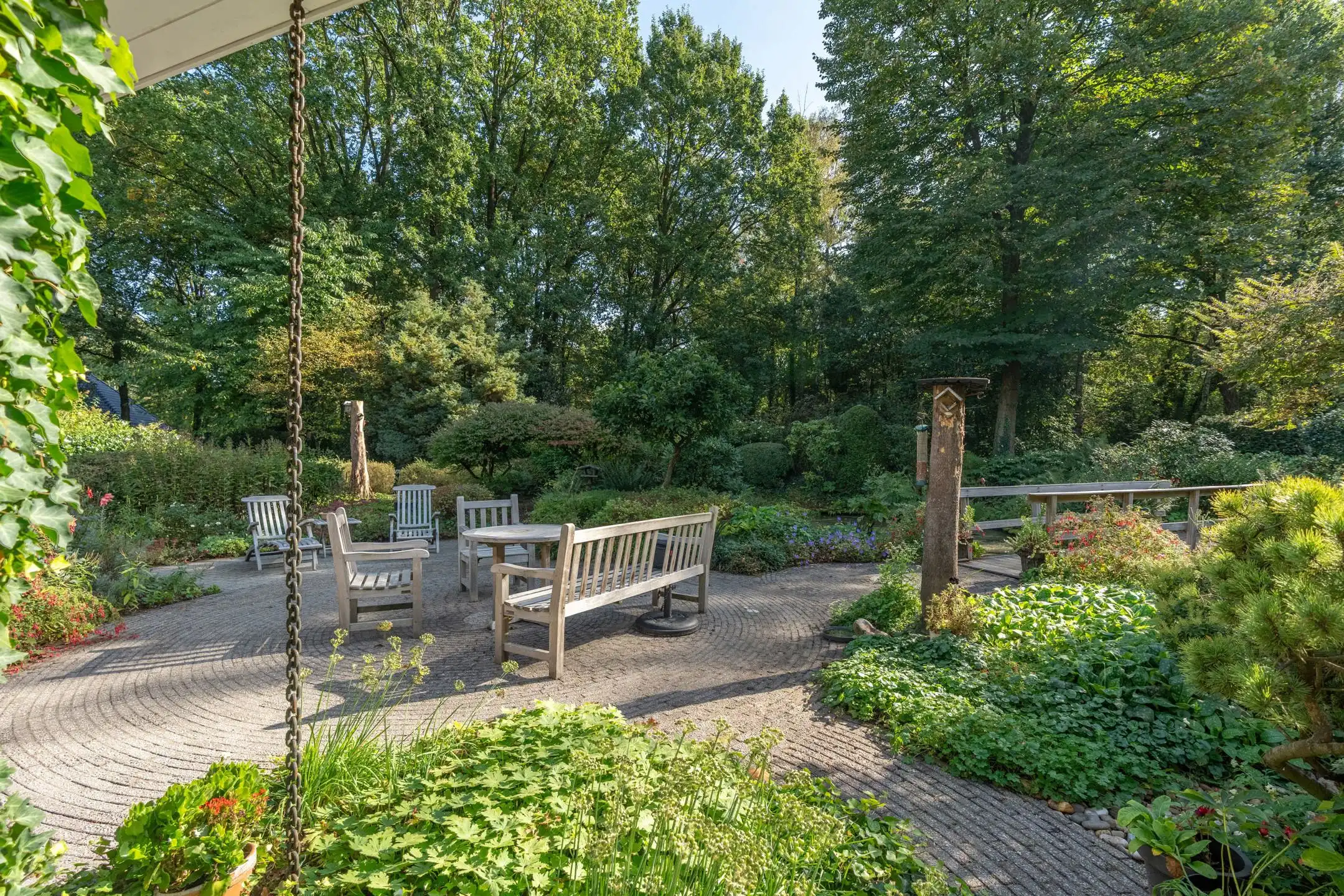 Instapklare gelijkvloersvilla met unieke parktuin op 2.086 m²  foto 52