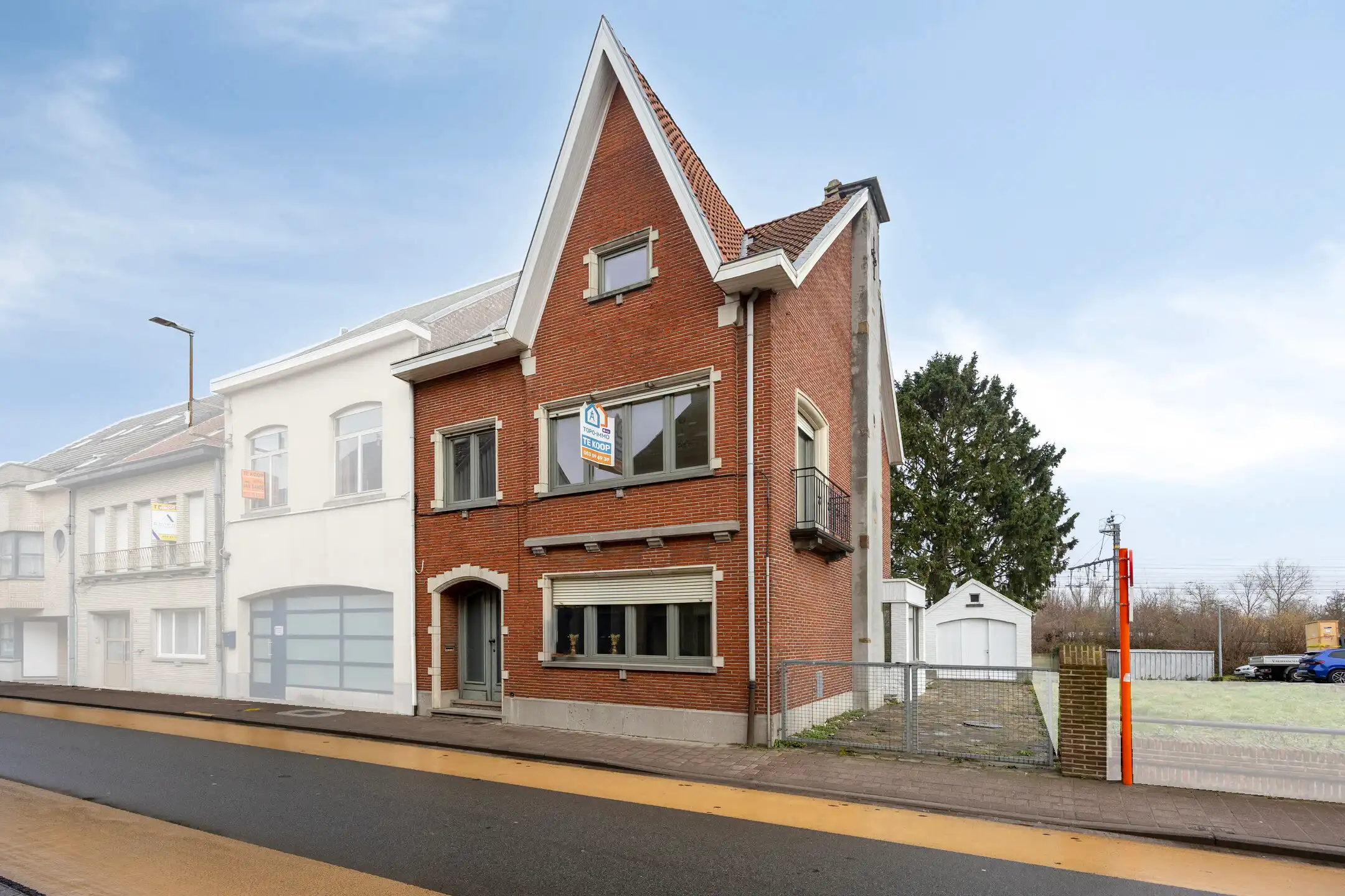 Ruime instapklare HOB met 4 slpks, tuin en garage foto 29