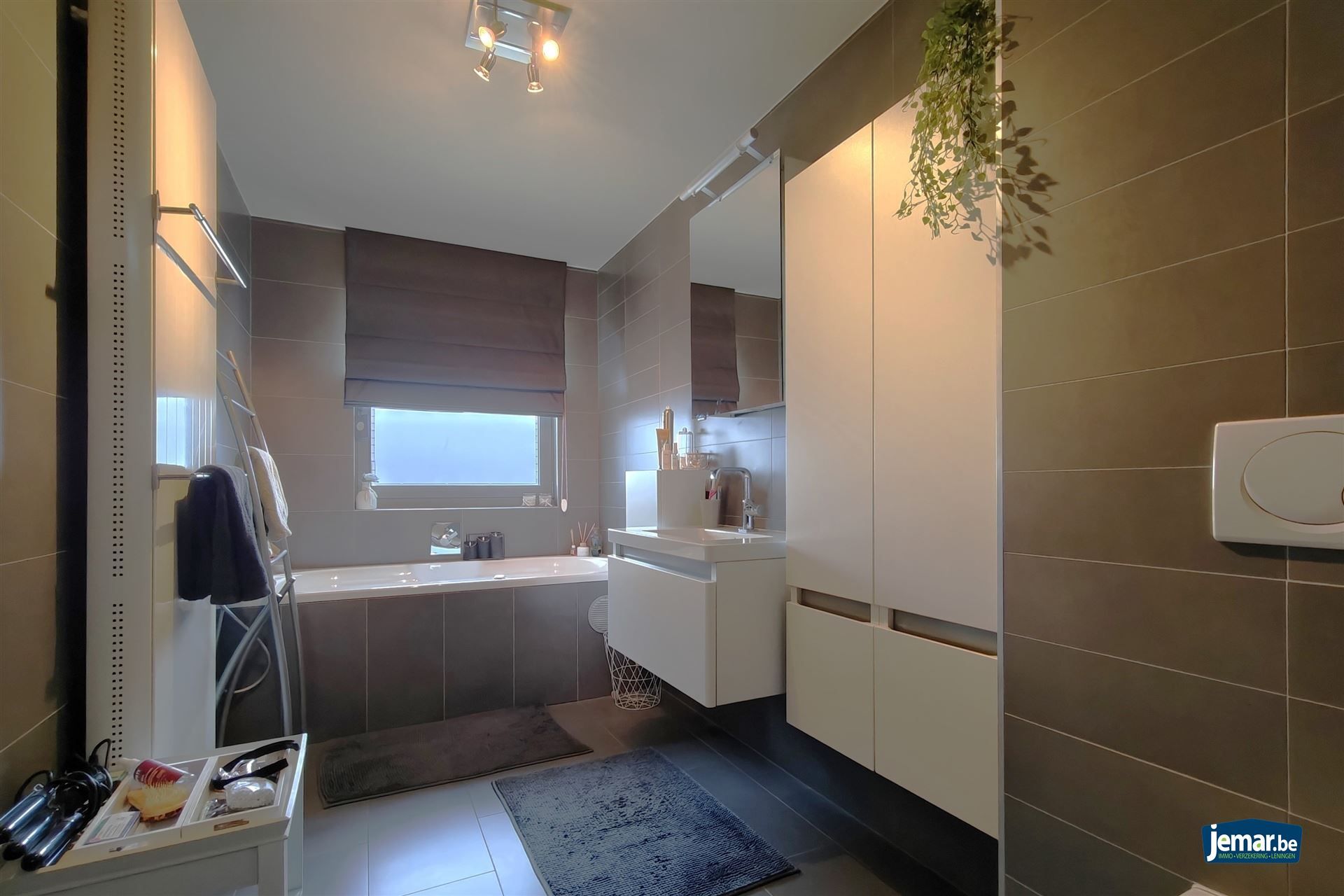 Woning met 4 slpk. en 2 badkamers te Hoeselt  foto 14