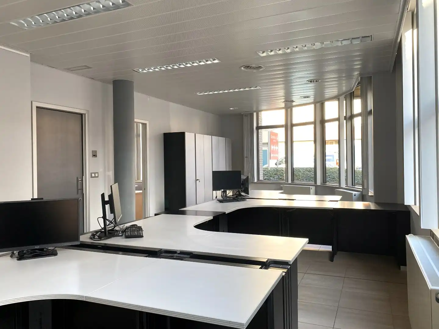 KANTOORRUIMTE - 160 M² - CENTRUM PITTEM foto 6