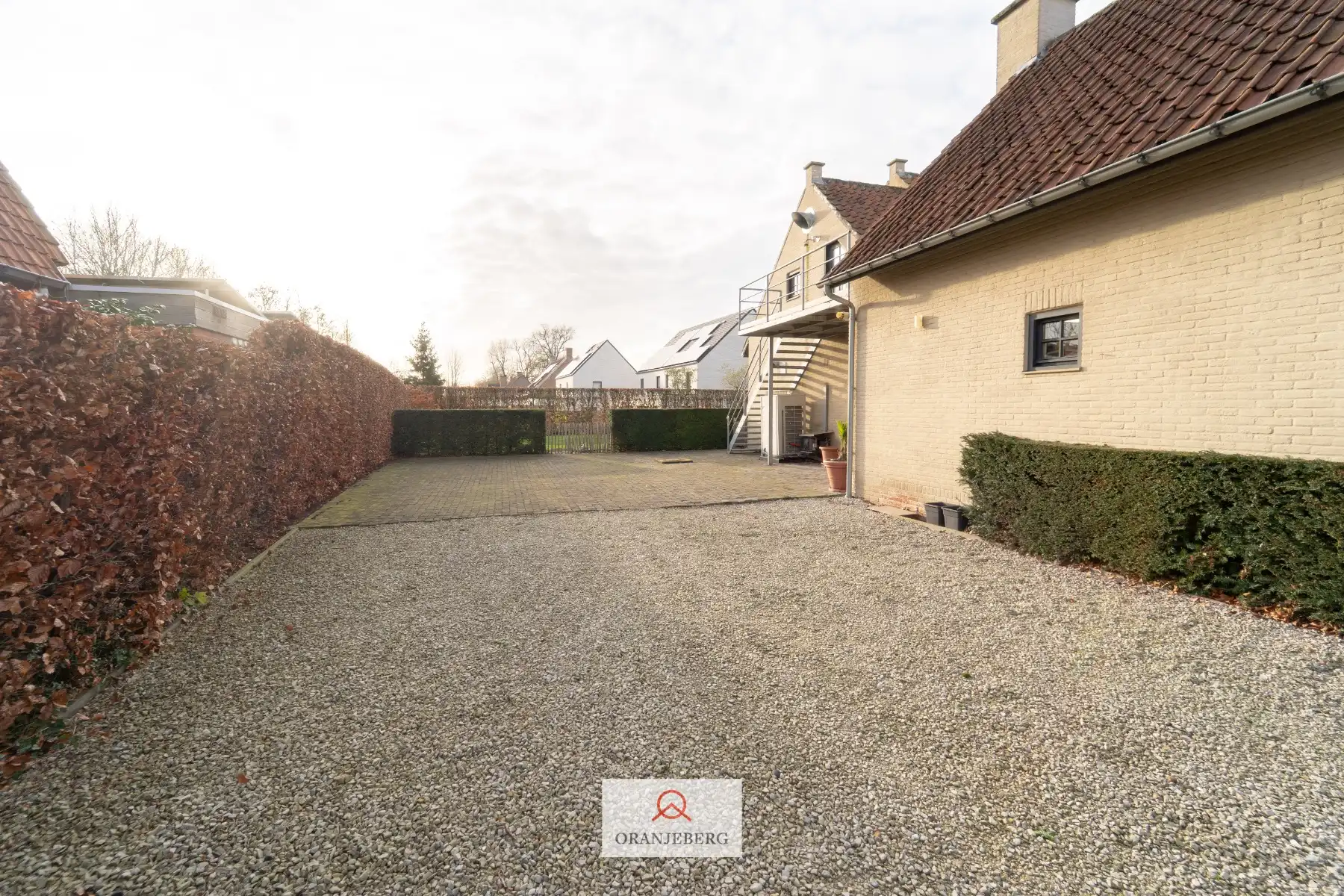 Zeer ruim 3 slaapkamer appartement (230 m²) foto 21