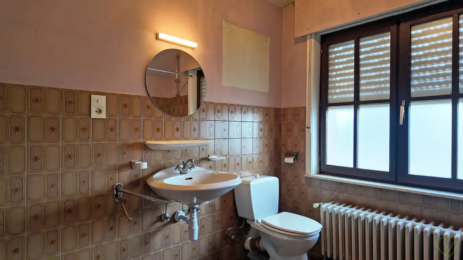 Ruime gezinswoning met grote tuin te huur in Zomergem! foto 22