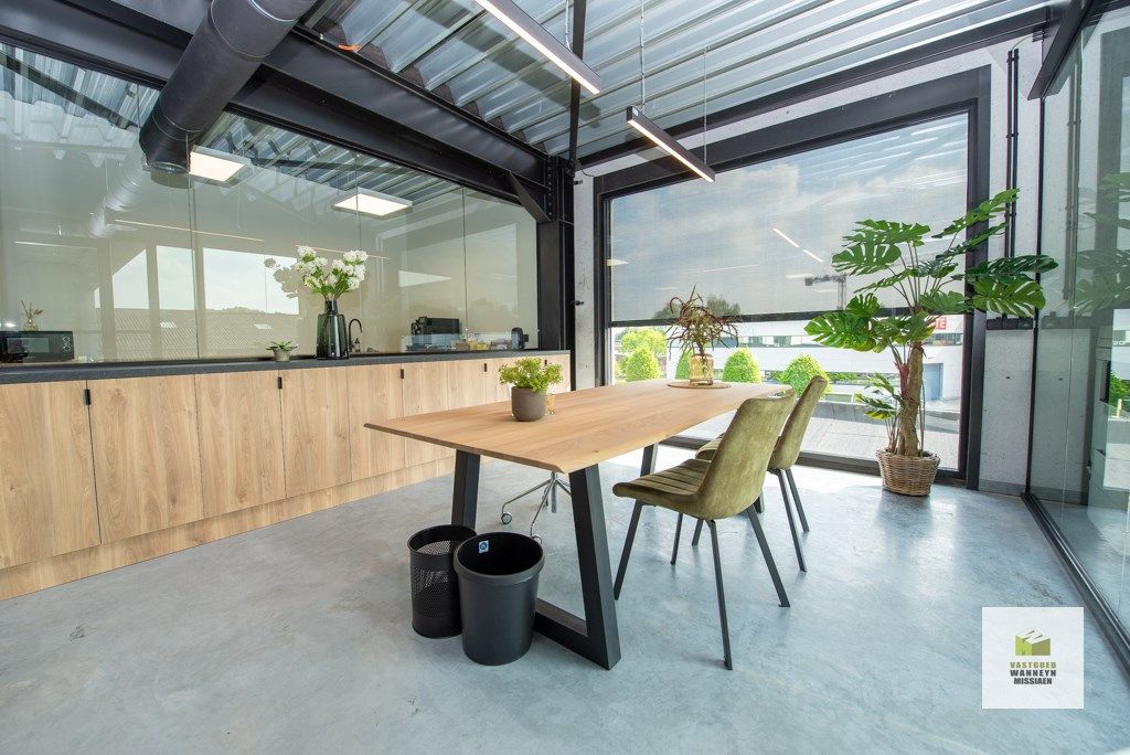 Volledig gemeubileerde co-working kantoren  foto 6
