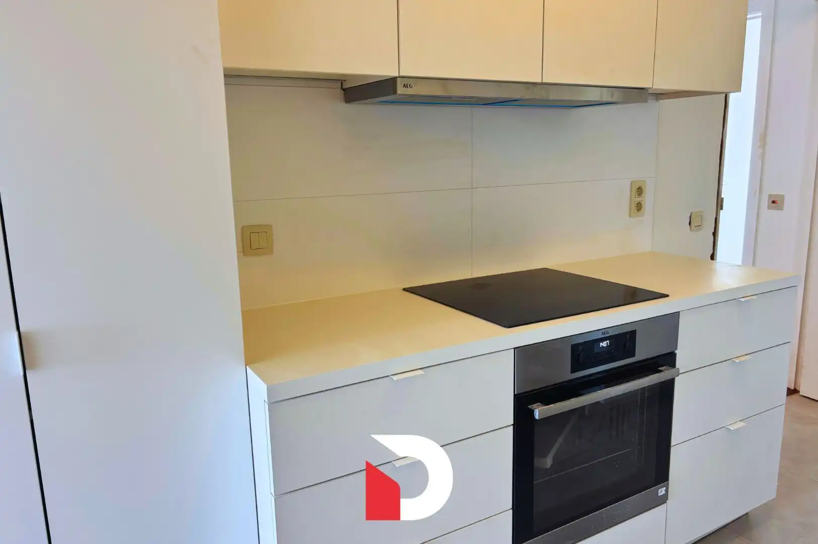 Ruim en lichtrijk appartement met 3 slaapkamers, recent opgefrist en instapklaar foto 3