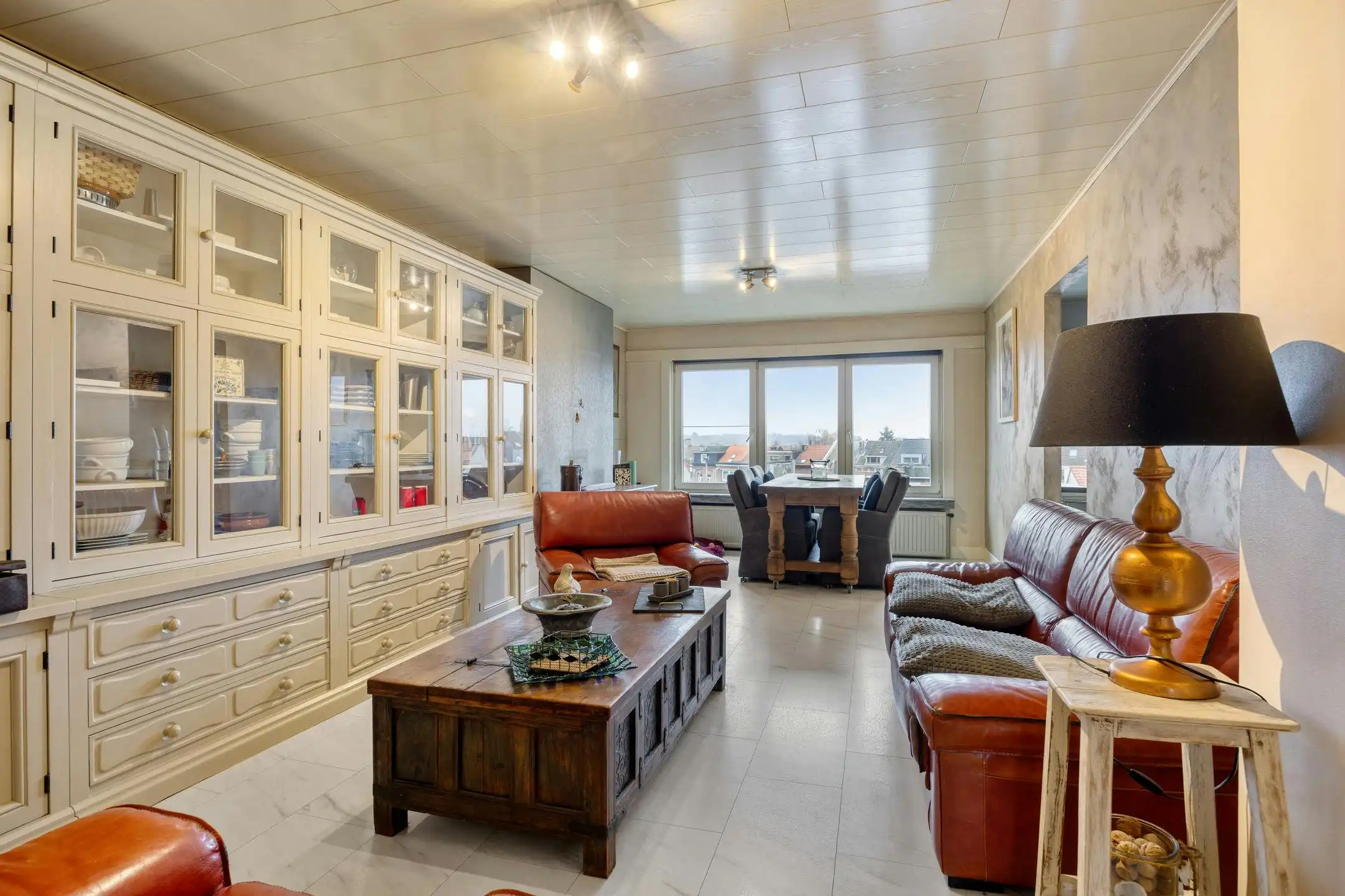 Gezellig appartement met 2 slaapkamers terras en staanplaats foto {{pictureIndex}}