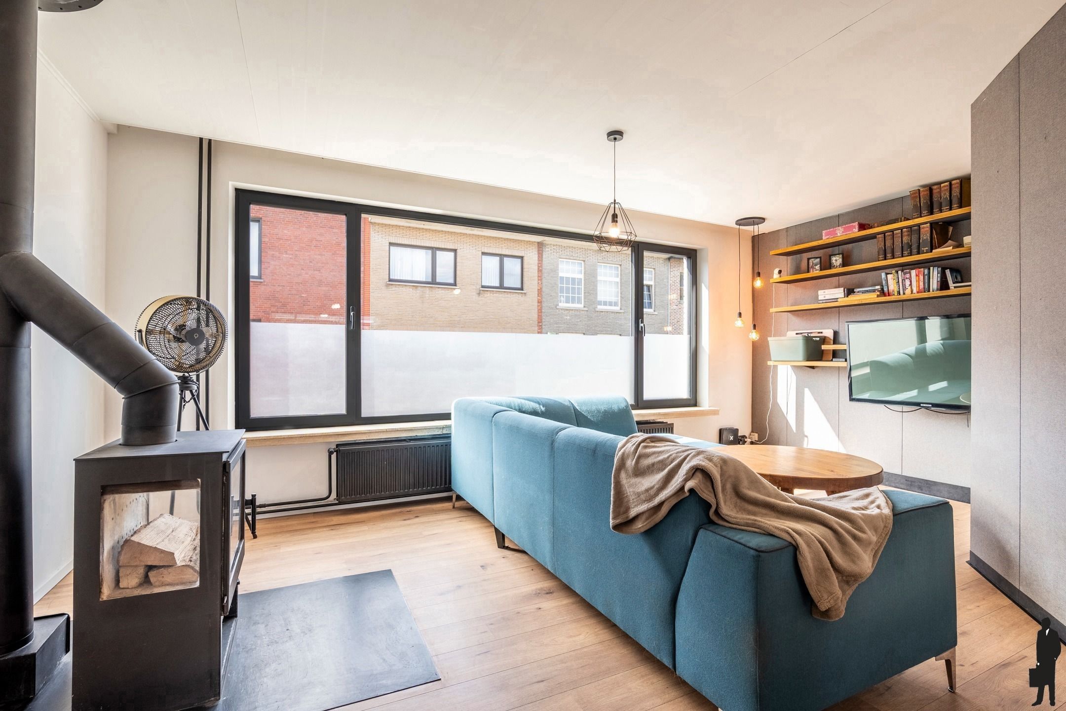 Bel-etage woning met 3slks, inpandige garage en hobbyruimte foto 6
