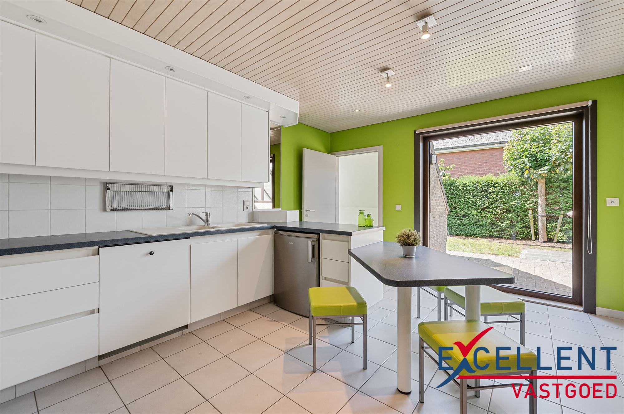 Rustig gelegen en instapklare villa te koop  foto 5