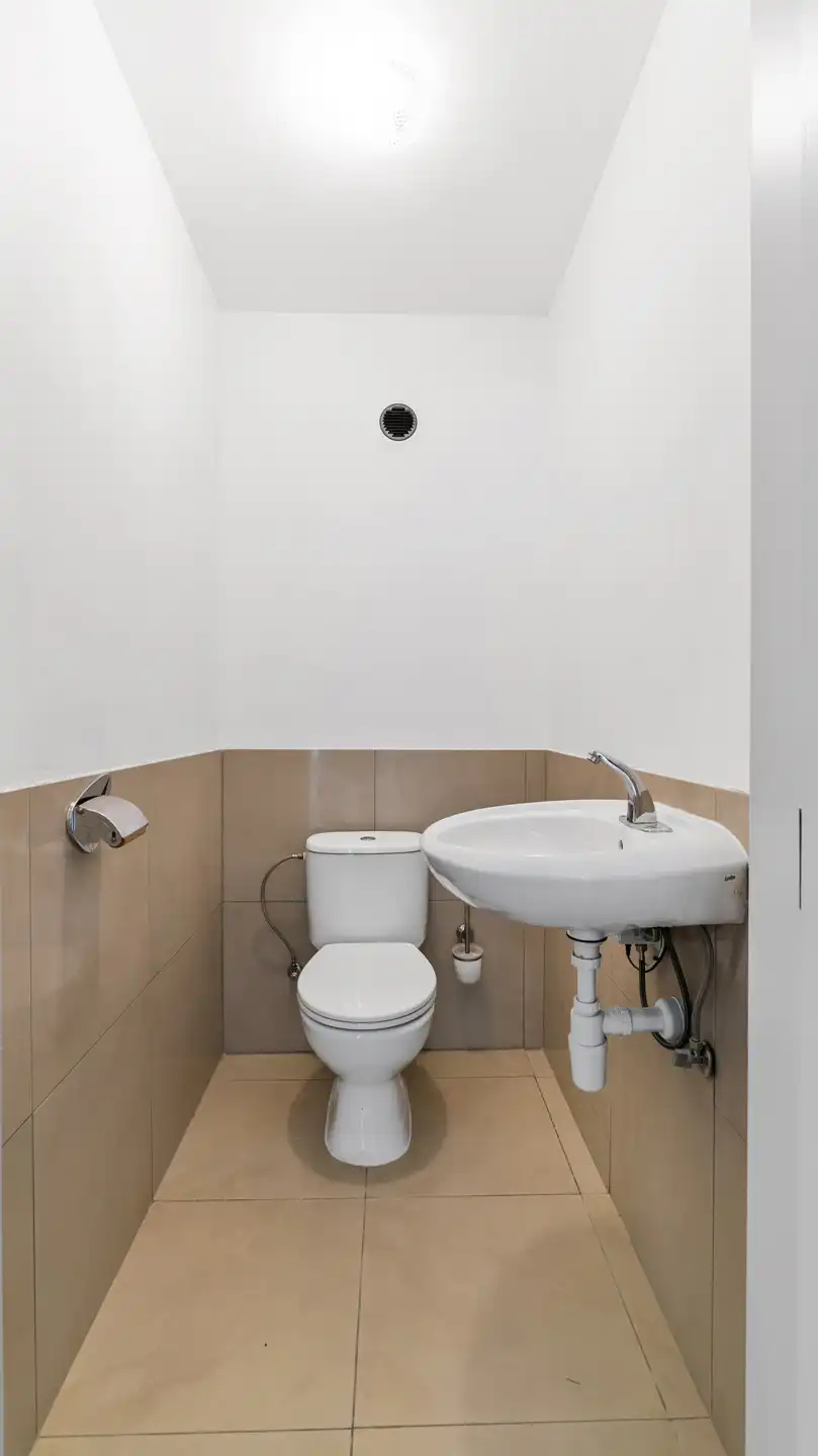 Vernieuwd appartement met 4 slaapkamers in Beringen foto 6