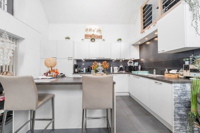 Stijlvol loftappartement met mezzanine en 2 slaapkamers – centrum Lokeren foto 14