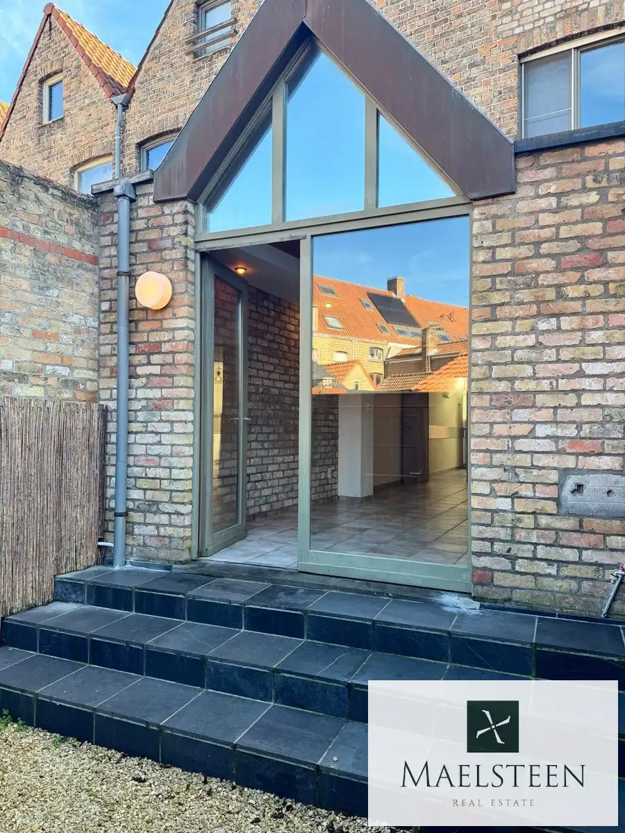 Instapklare trapgevelwoning, gelegen in Brugge centrum foto 8