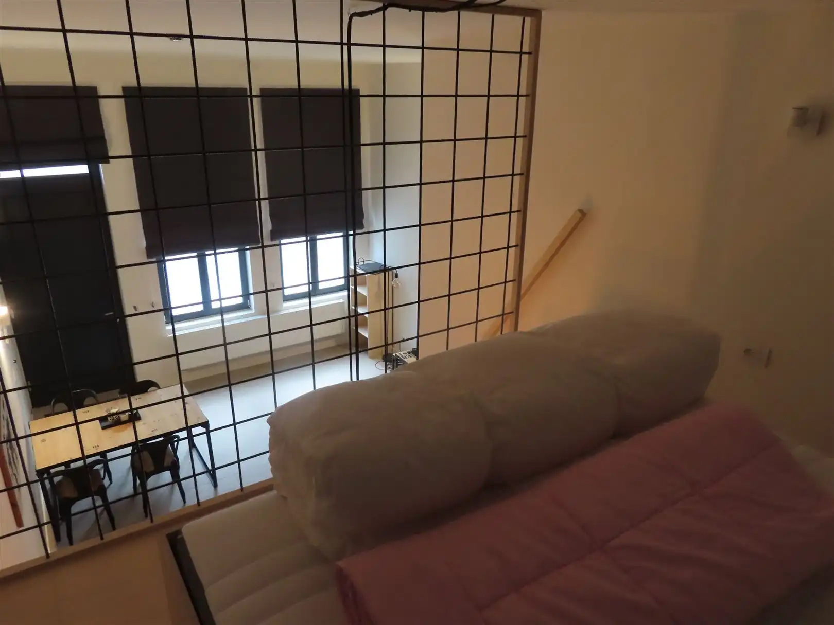 Gemeubelde studio met mezzanine in Antwerpen Zuid foto 9