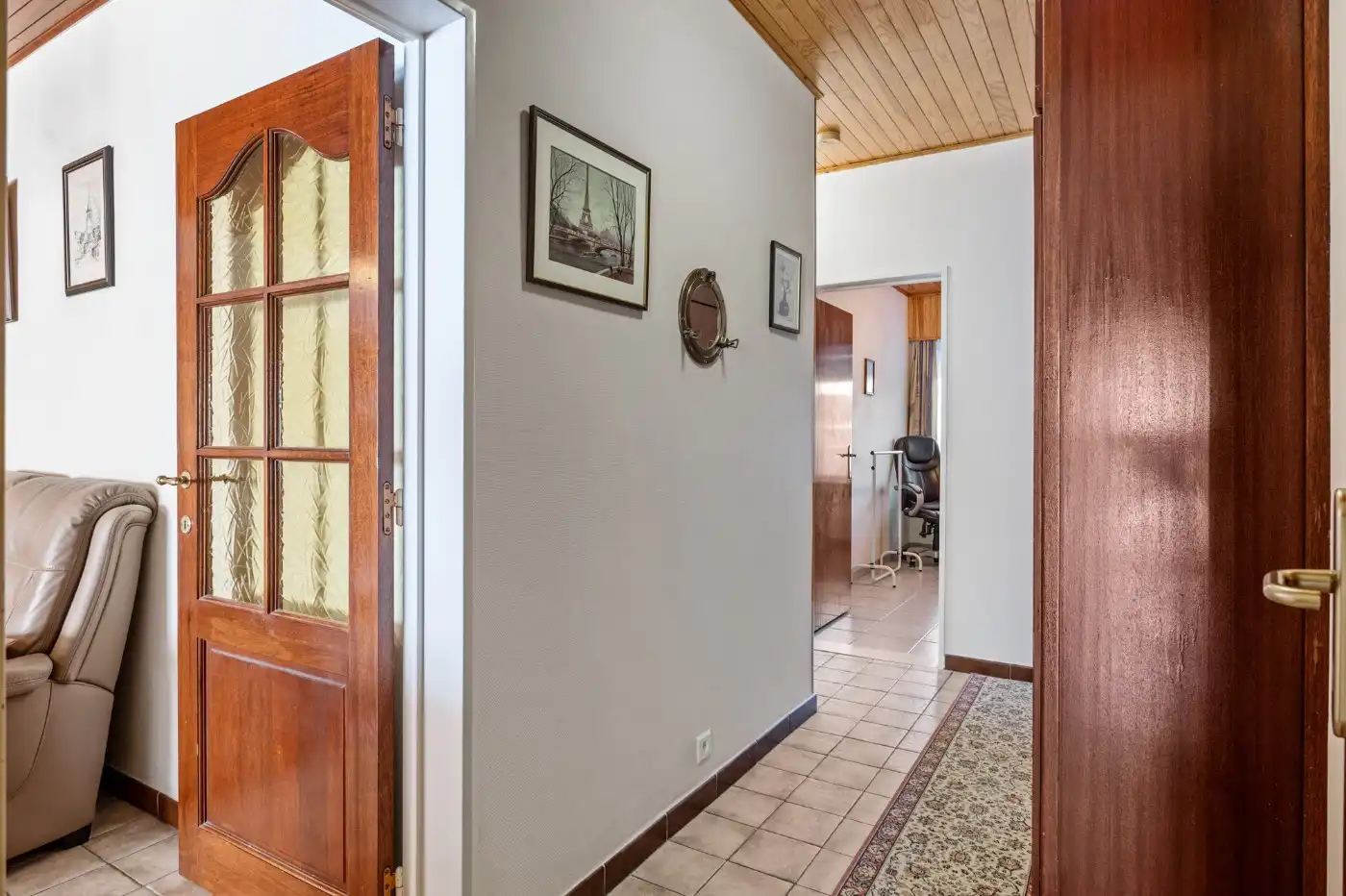 Gezellig, goed gelegen app. op GLV met 2 slpk., veranda en garage foto 16