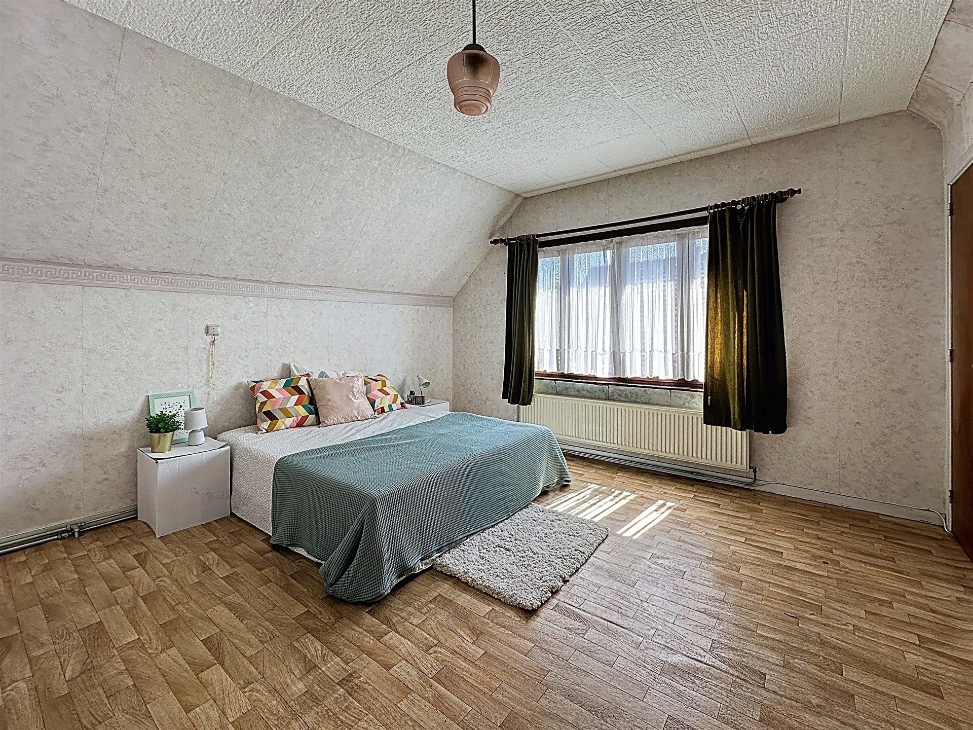 Woning met bijgebouw (88m²) op breed perceel van 1562m²  foto 8
