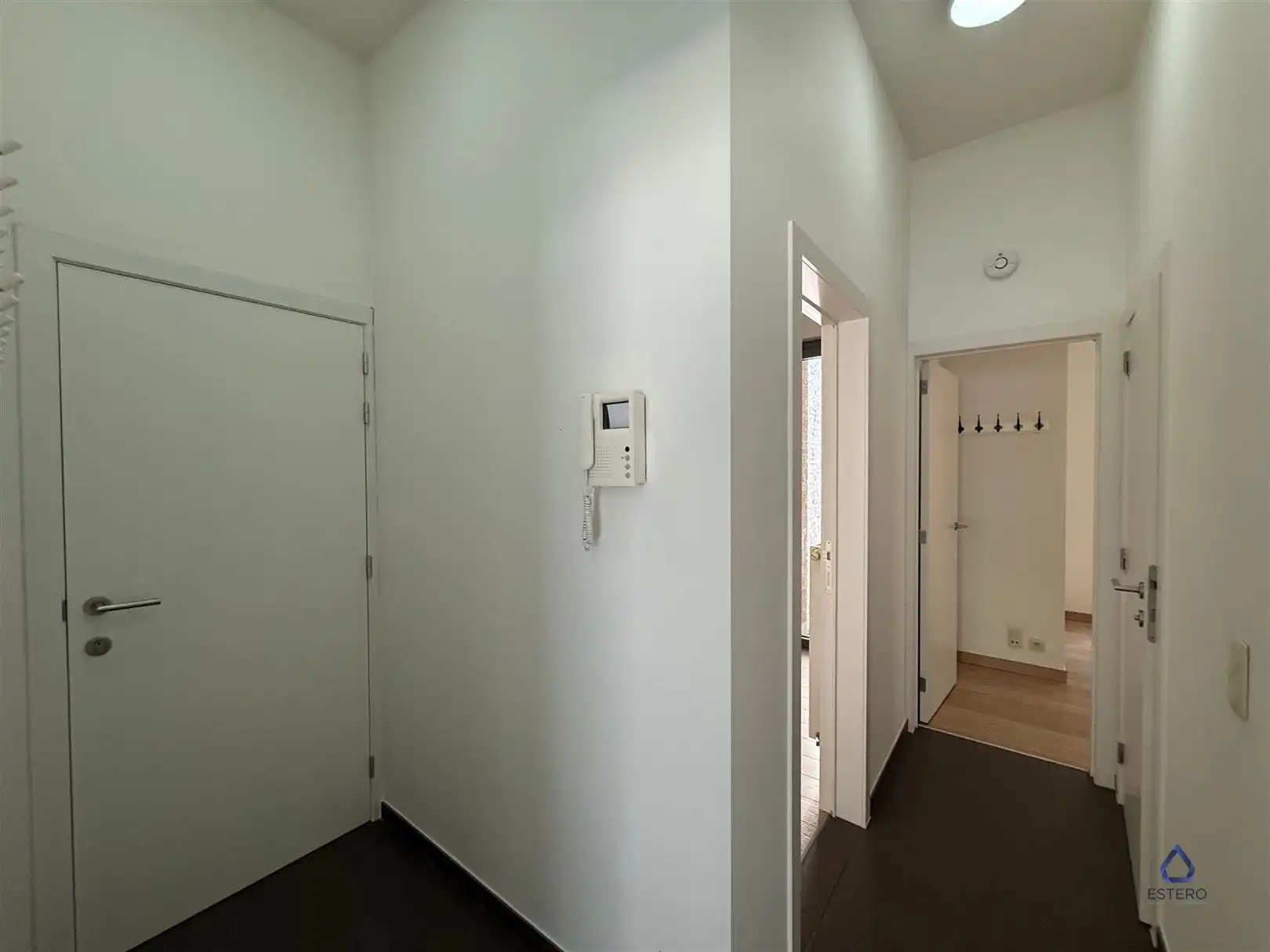 Uniek 2slpk appartement met gezellige binnenkoer foto 4