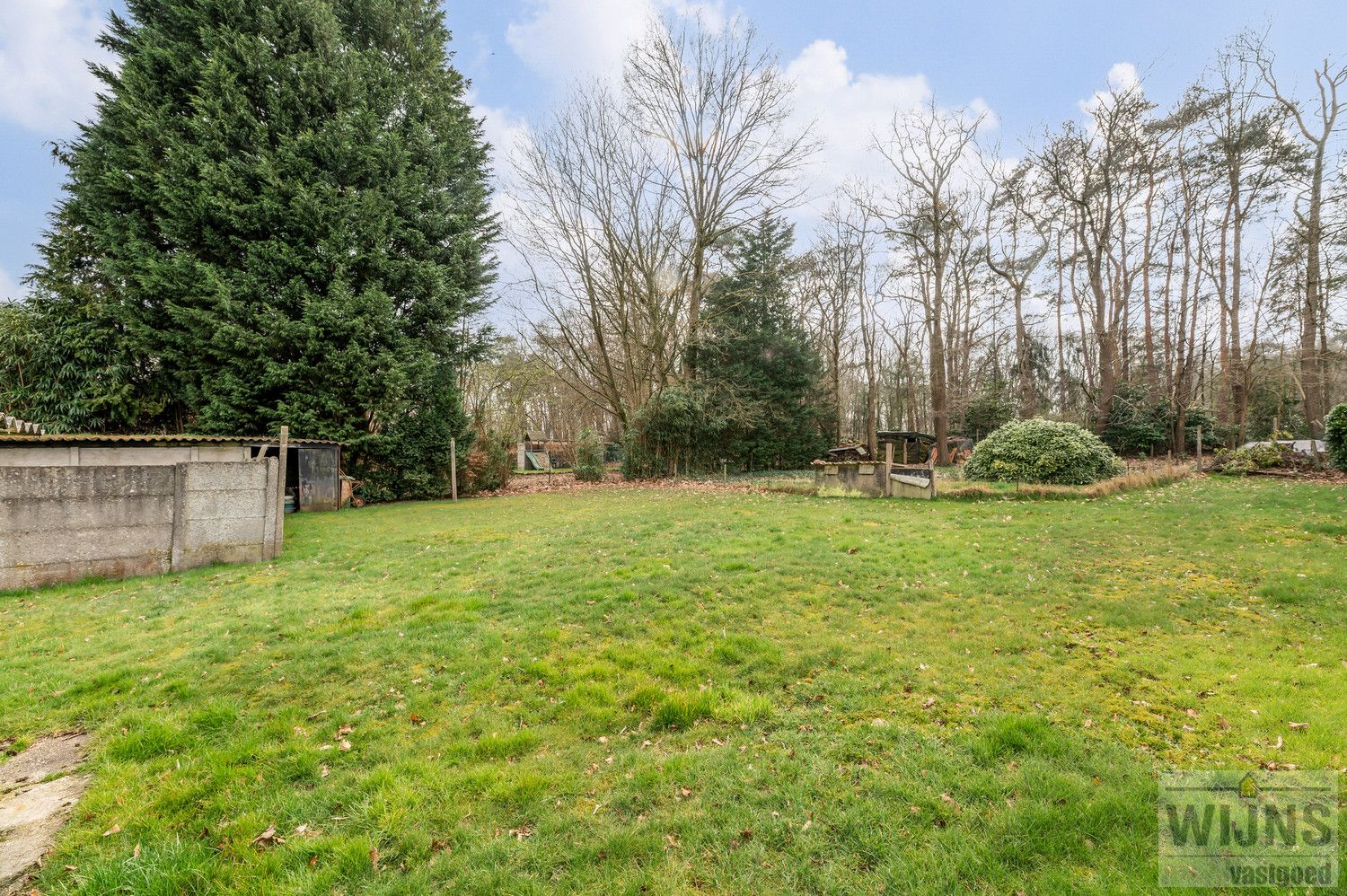 Renovatieproject met prachtige tuin en zicht op bos foto 28