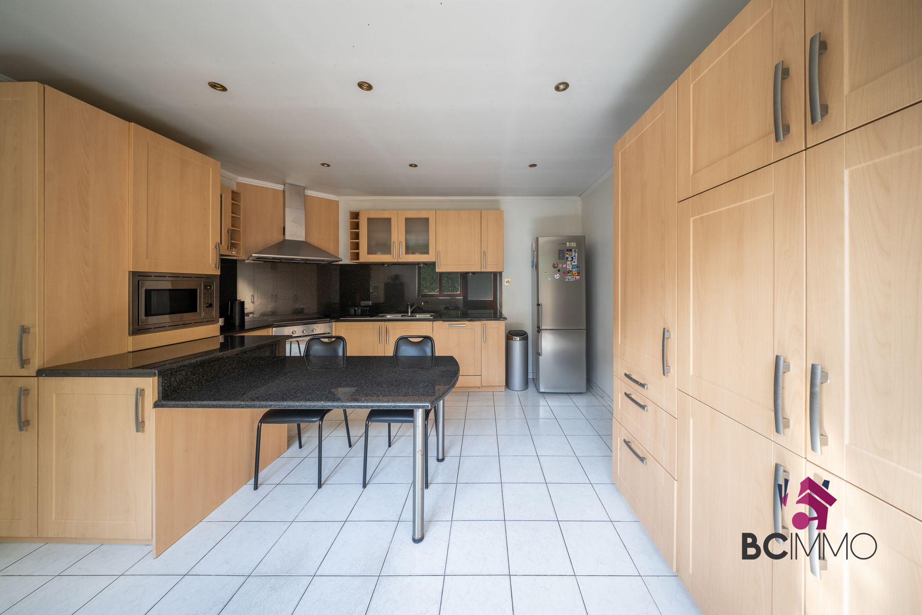 Halfopen woning in groene woonwijk  foto 10