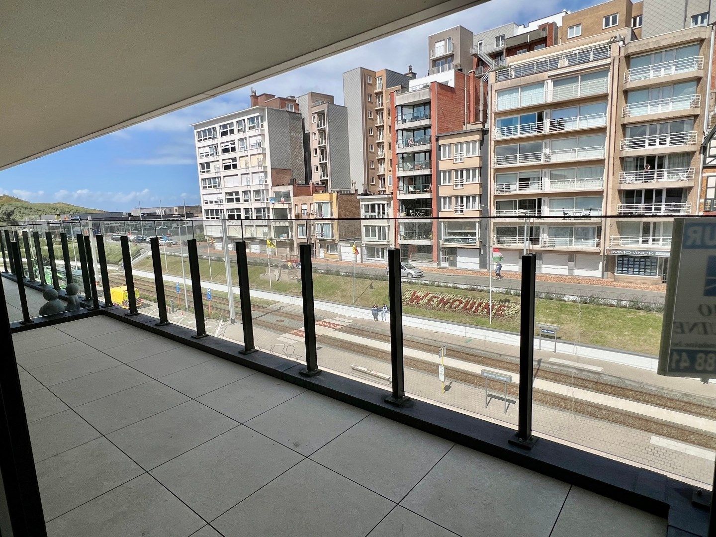 Nieuwbouwappartement met ruim terras foto 2