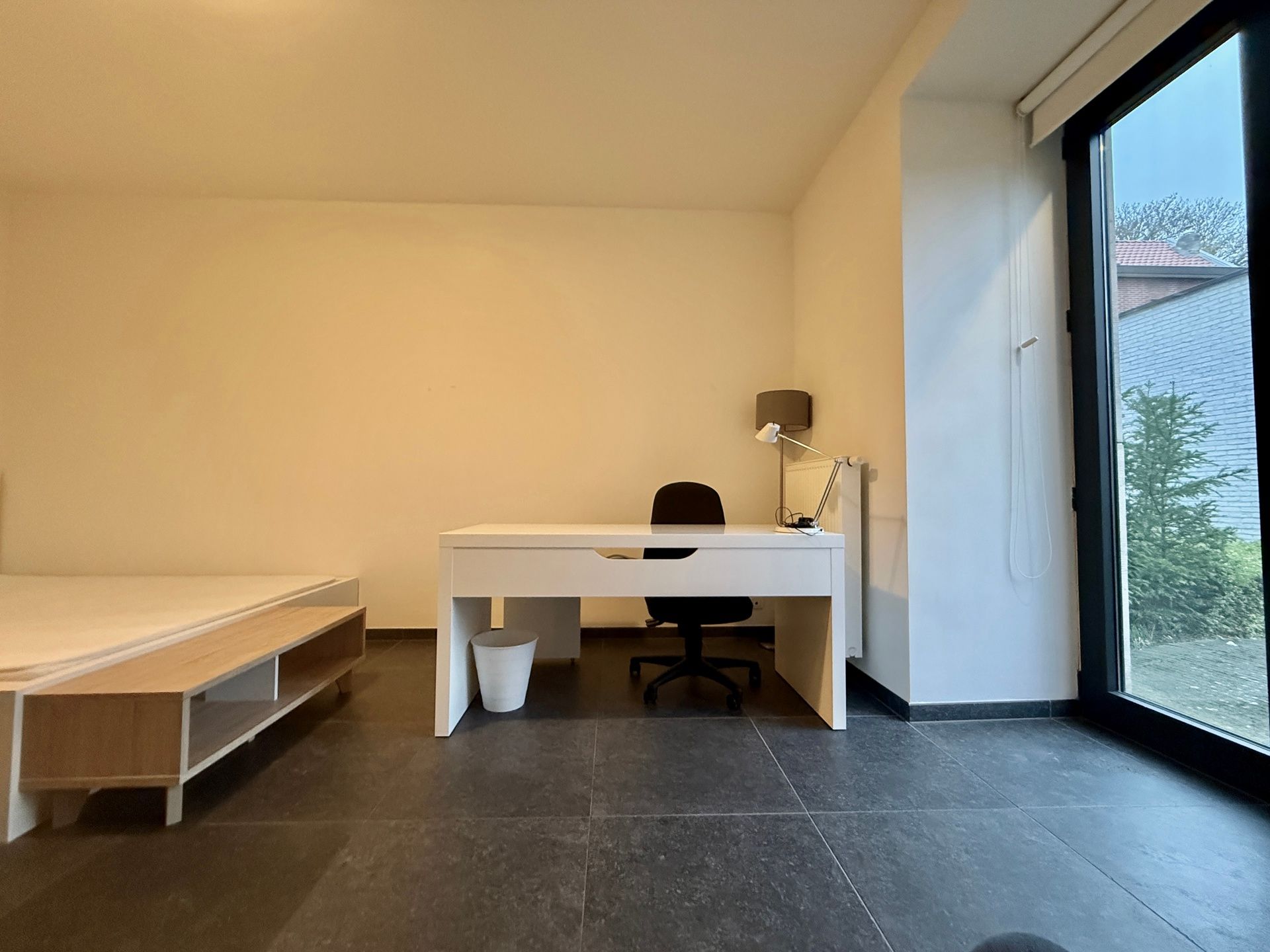 Vernieuwde studio met parking in centrum Leuven foto 11