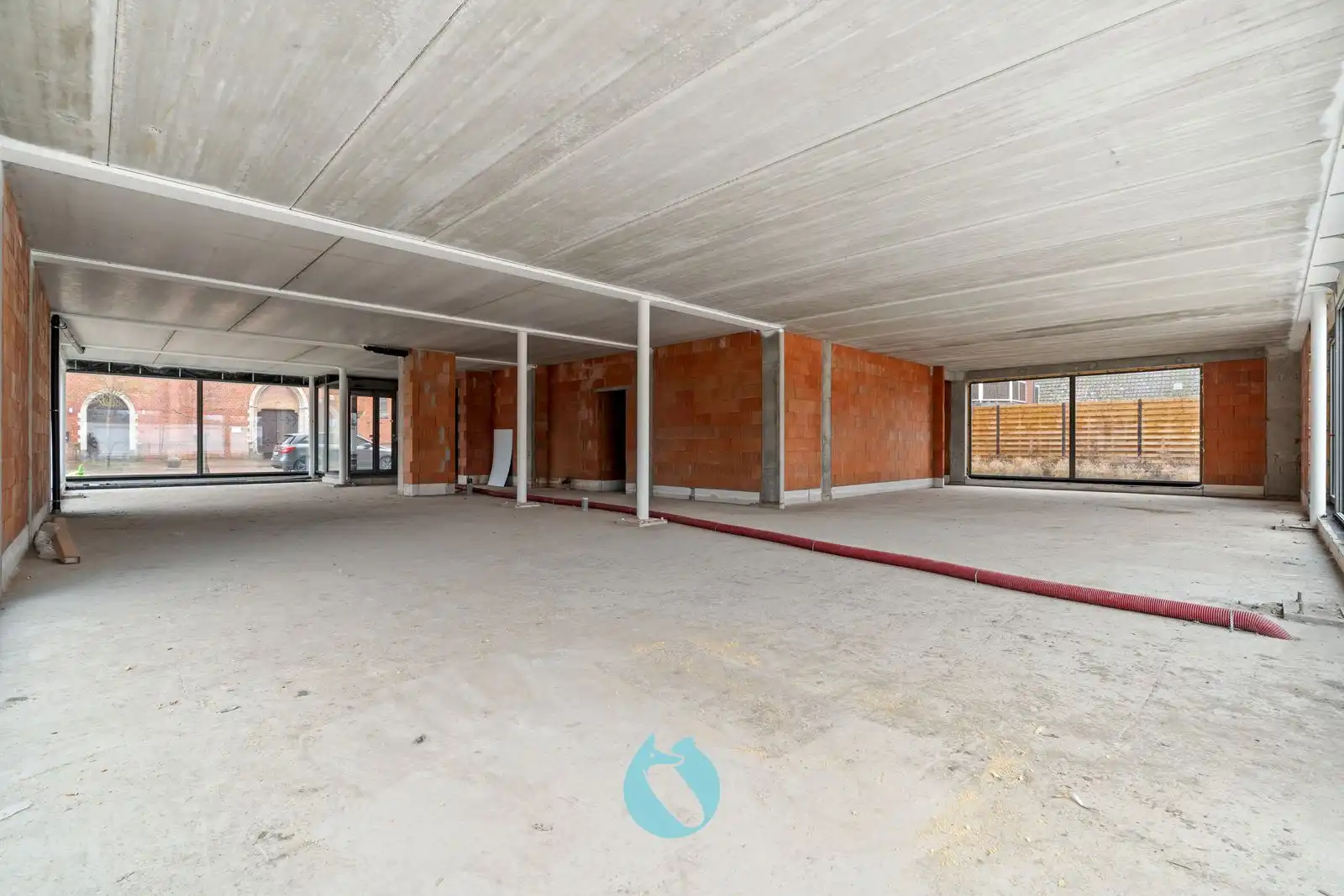Multifunctioneel handelspand (360m²) met zonneterras (160m²) foto 7