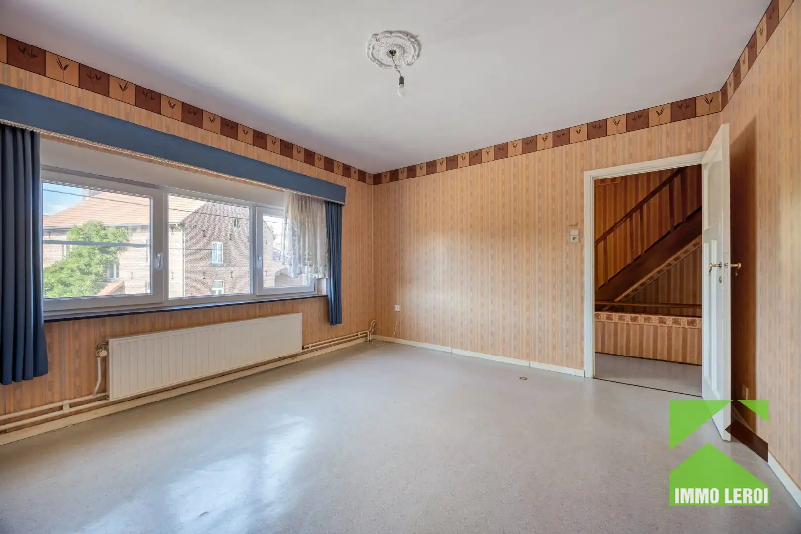 Mooie gezinswoning met 2 garages en prachtige tuin op totaal 52a 91ca foto 12