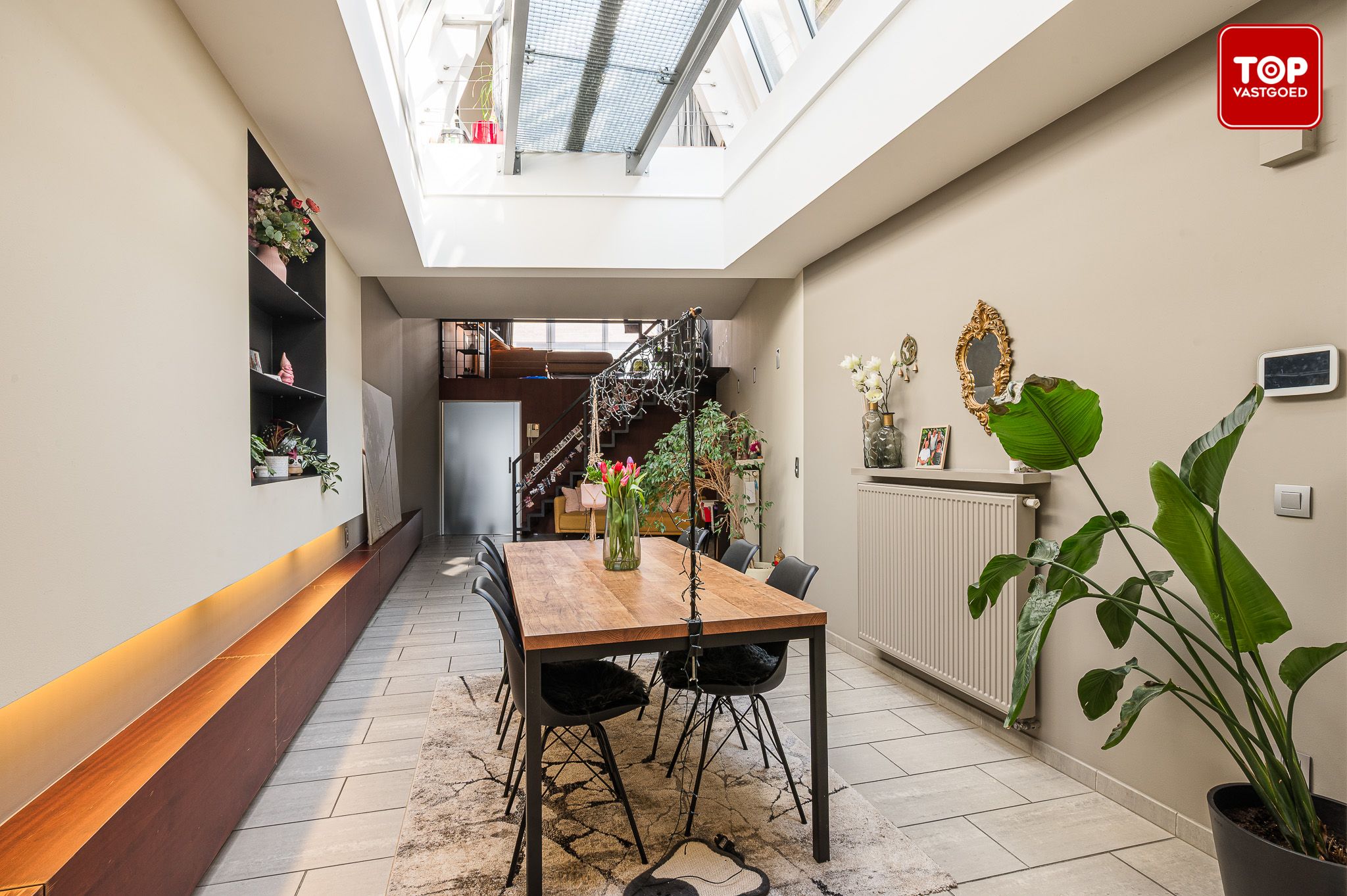Instapklare architectenwoning met 2 slaapkamers en zonneterras foto 9