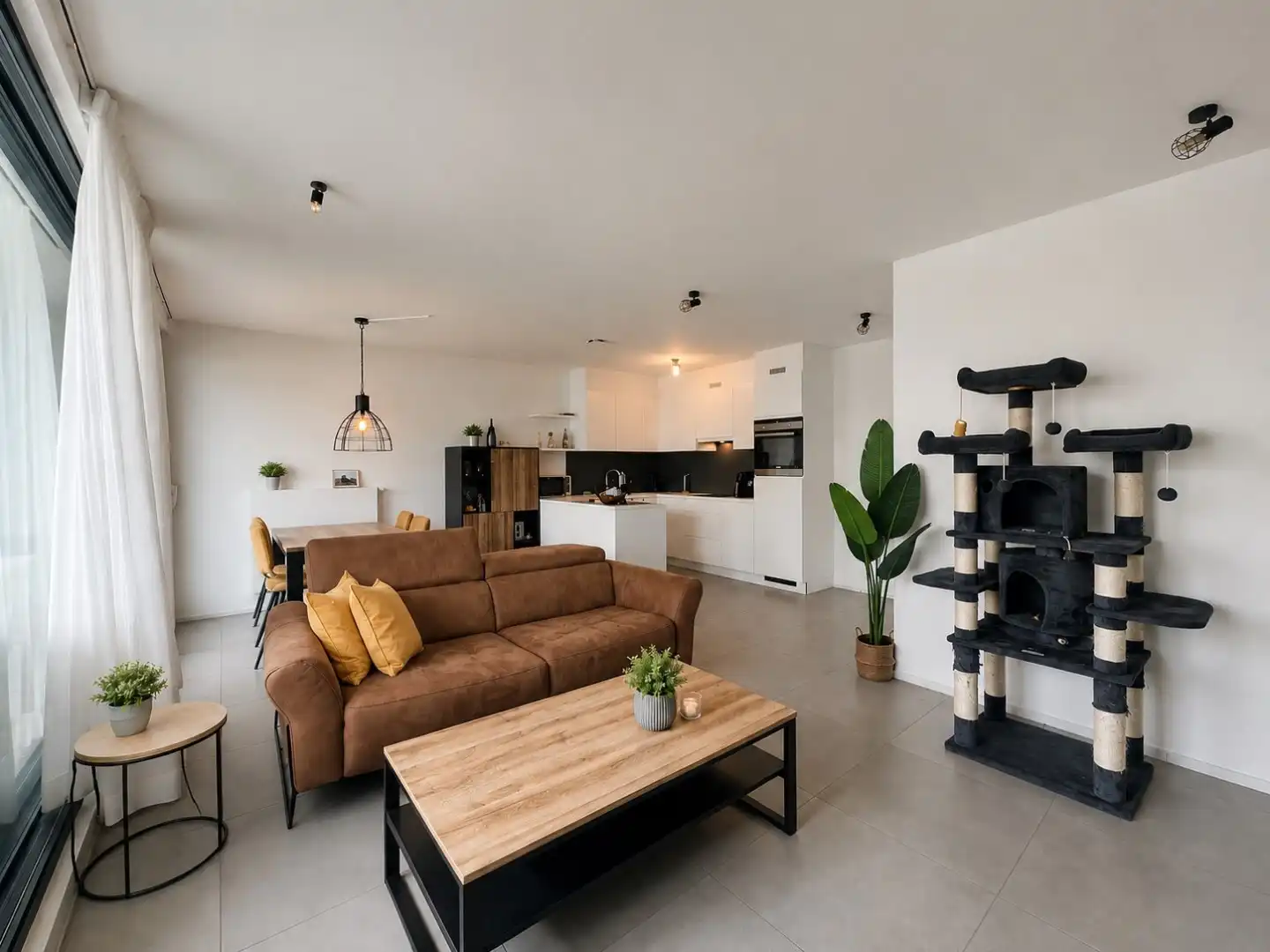 Te huur – Energiezuinig appartement met 2 slaapkamers en terras in Zelzate foto 2