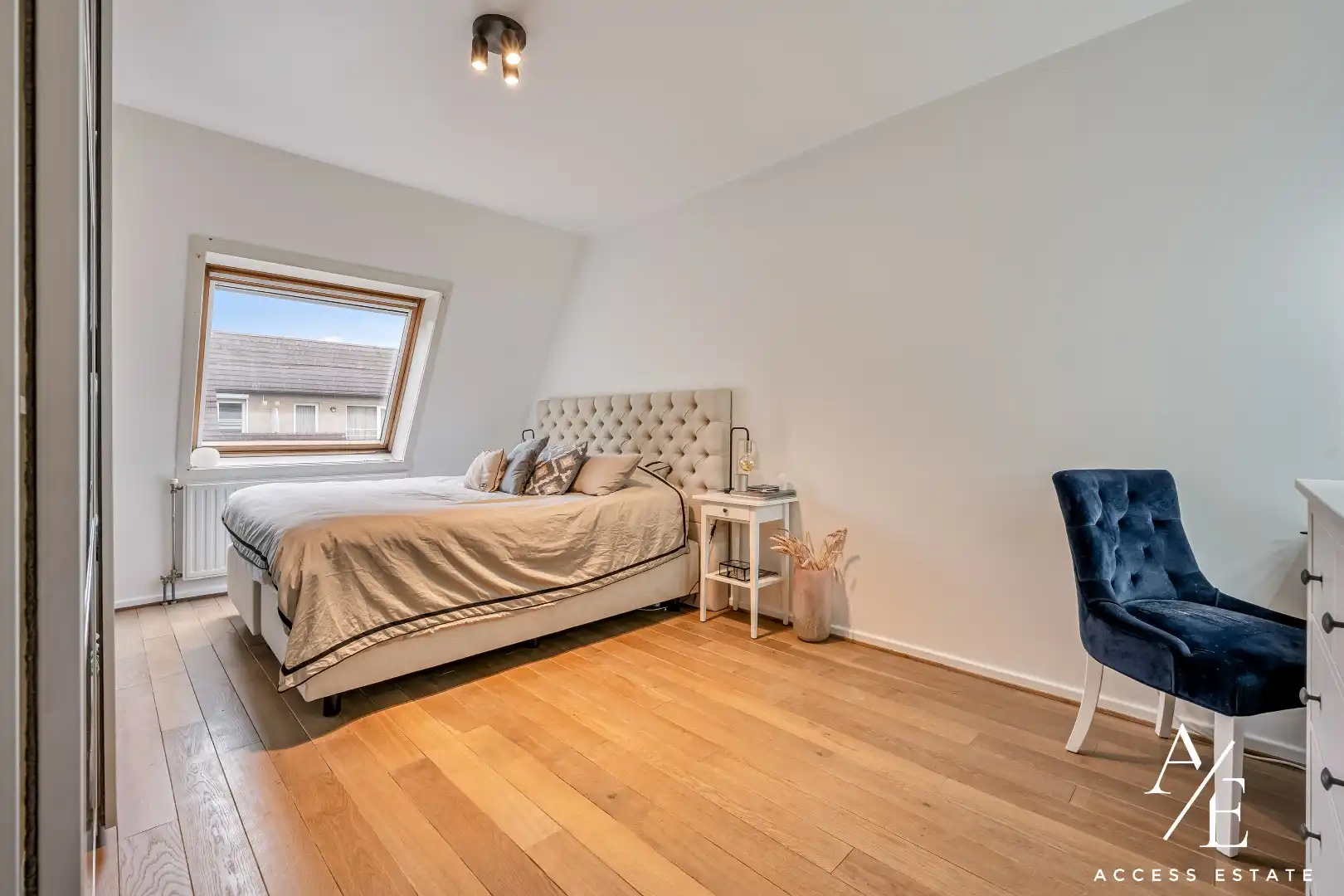GENT – Ruim appartement met zicht op groen nabij station Gent-Sint-Pieters foto 8