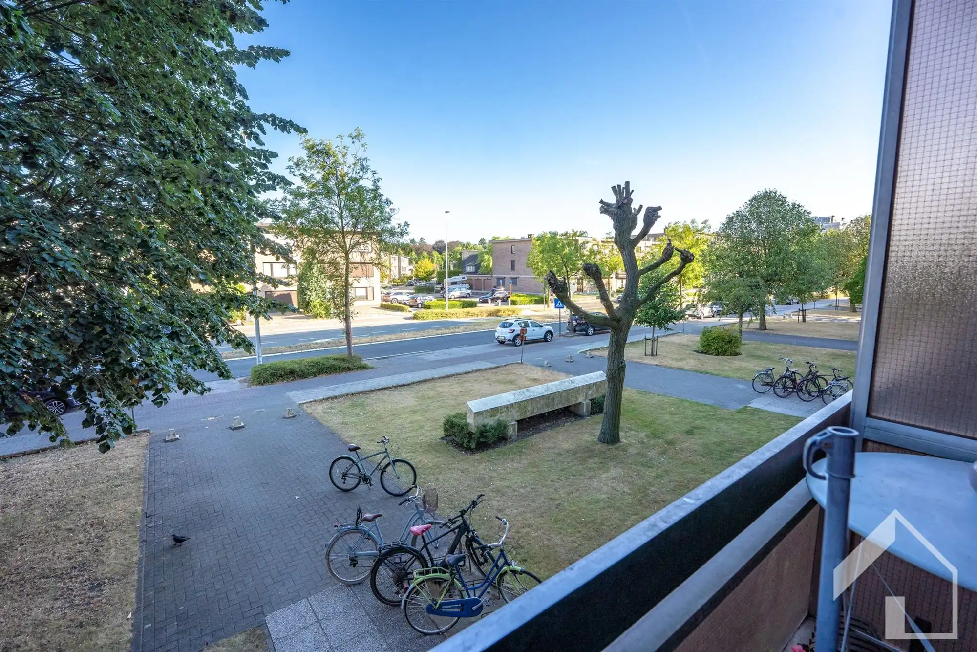 Halfopen 3 slaapkamerappartement met garagebox foto 7