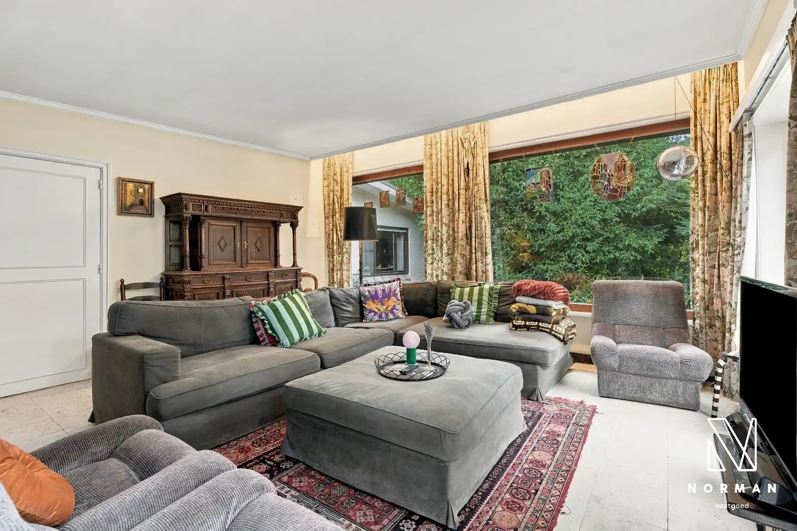 Gelijkvloerse woning op groene topligging aan het Heulebeekdomein in Kuurne met 4 slaapkamers, garage en ruime tuin te koop op perceel van +/- 1500 m²! foto 7