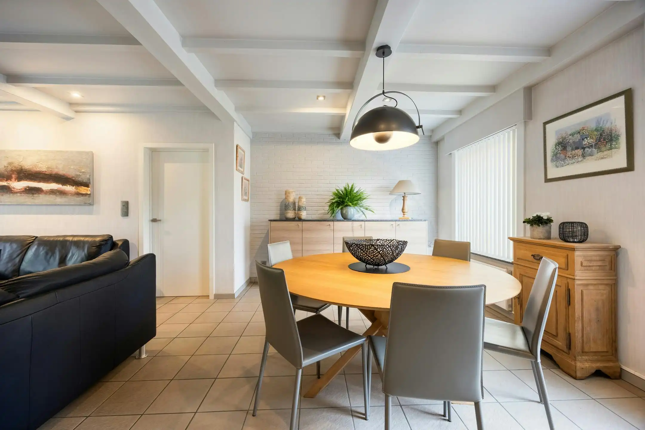 Unieke handelswoning met magazijn in Zomergem foto 5