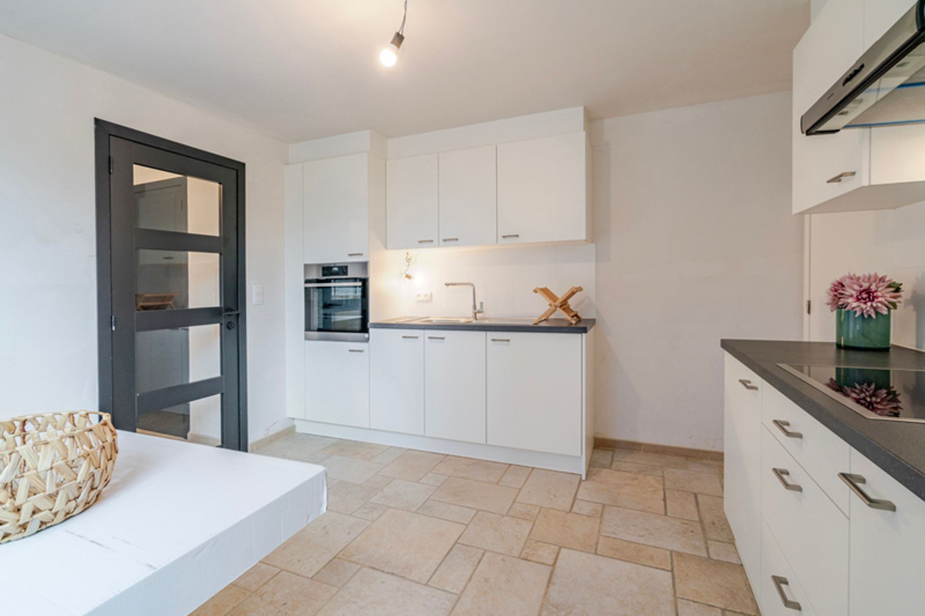 Gerenoveerde gezinswoning met 4 slpk aan station van Beernem foto 11