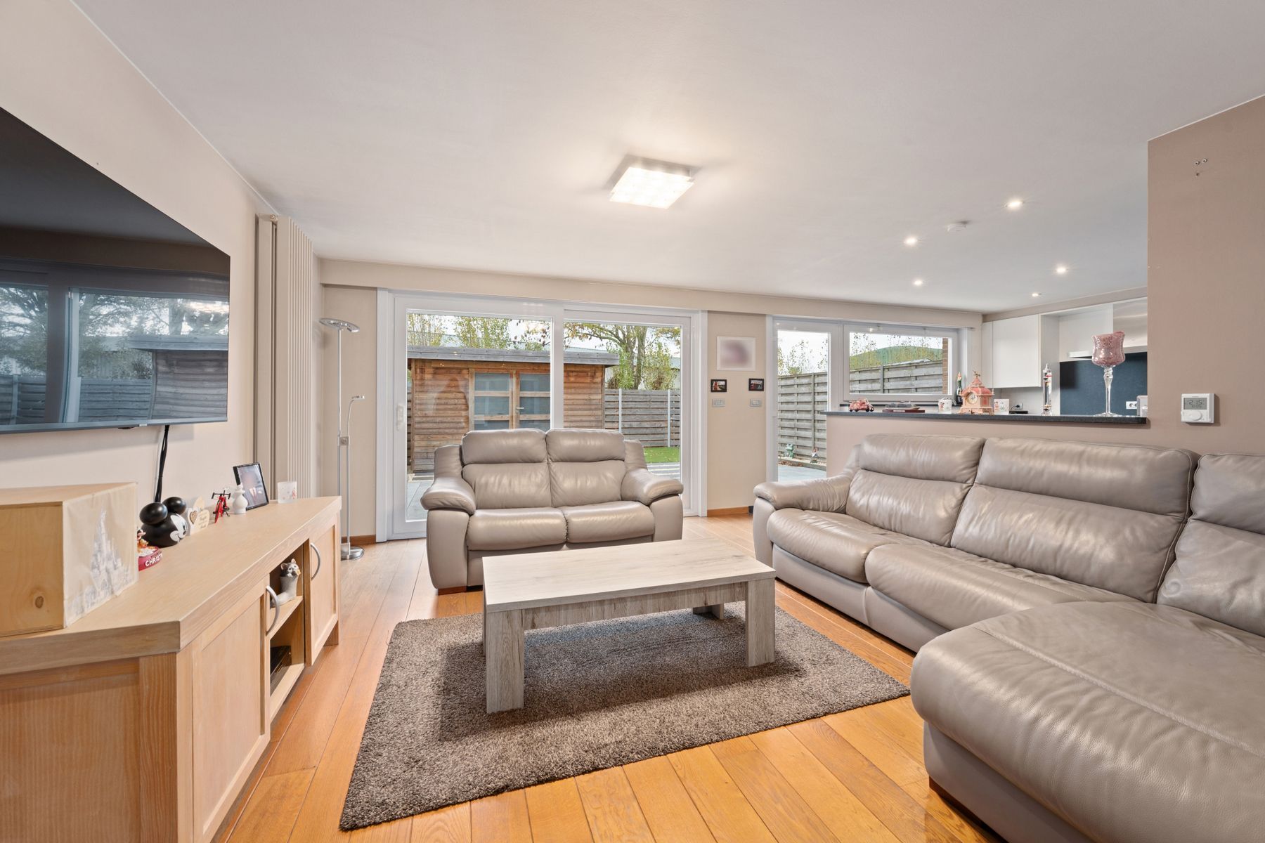 Rustig en centraal gelegen instapklare woning met garage. foto 5