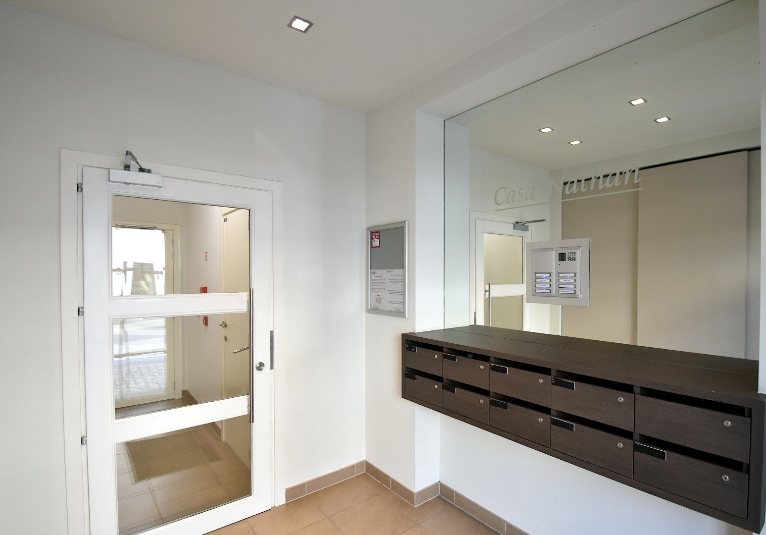 Luxueus, afgewerkt duplex appartement met 3 slaapkamers. foto 27