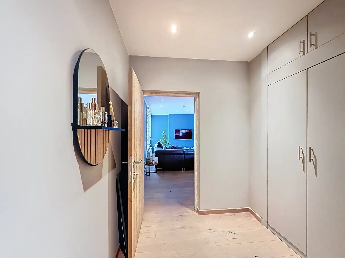 Stijlvol gerenoveerd appartement met terras in centrum Tienen foto {{pictureIndex}}