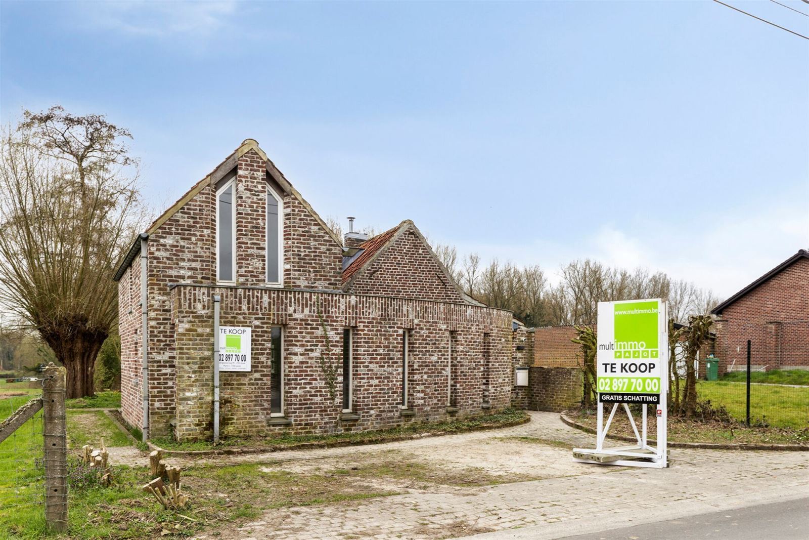 Renovatieproject in prachtige groene omgeving ! foto 3